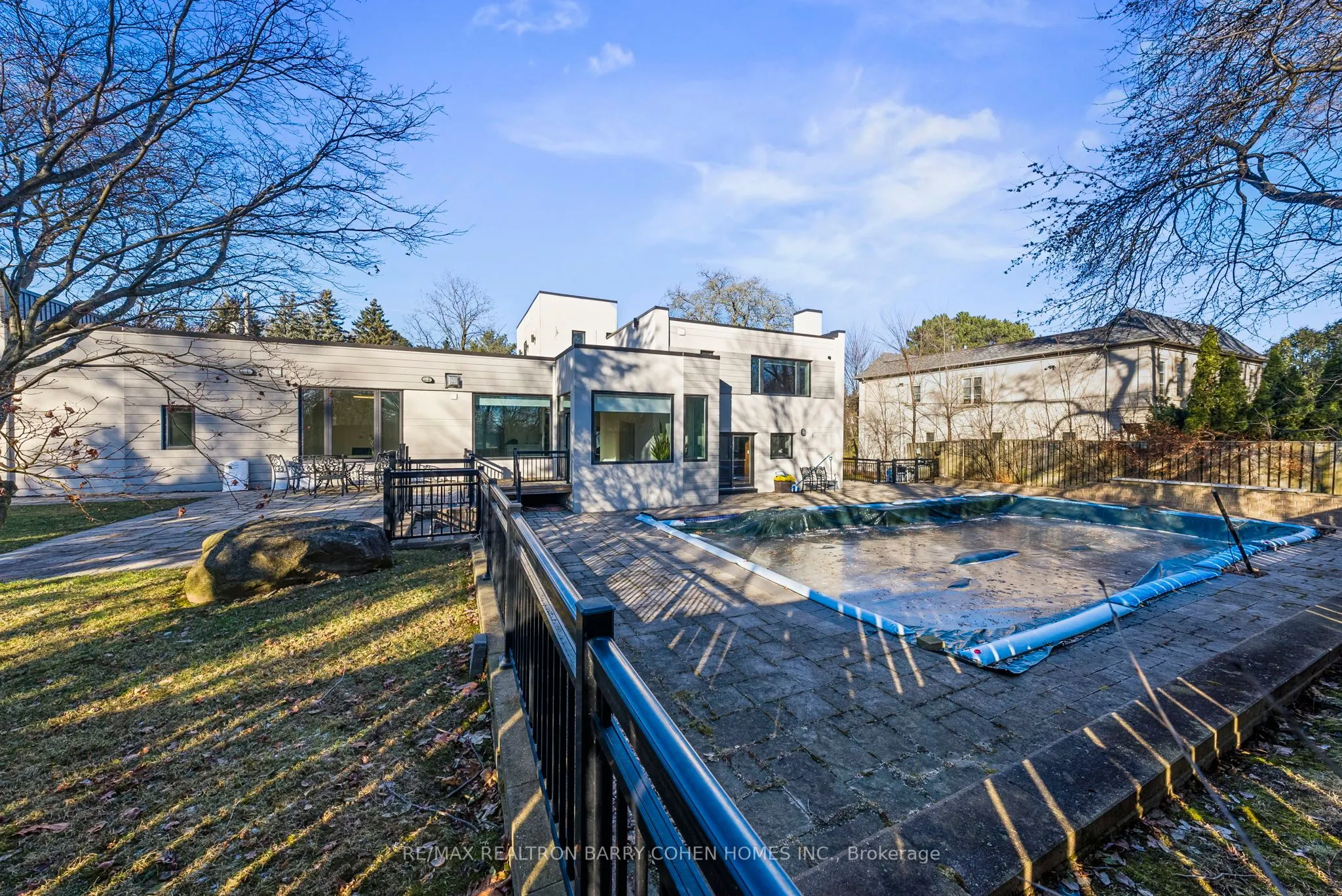 41 Suncrest Drive
