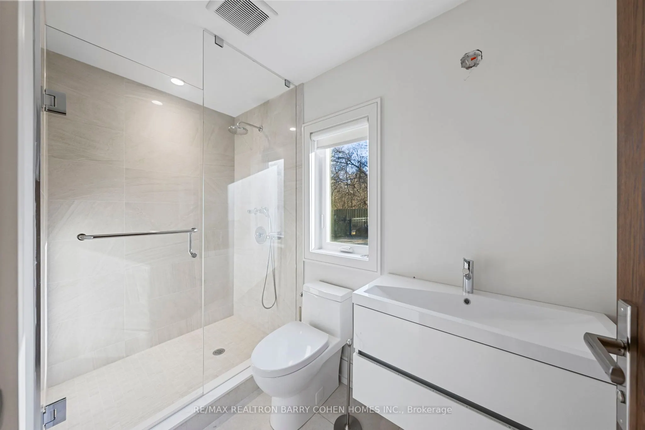 41 Suncrest Drive