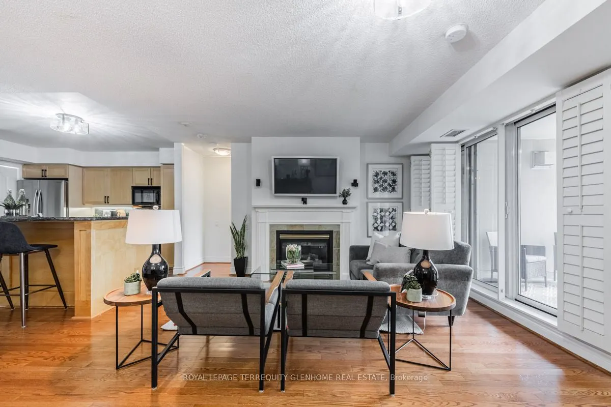 2 Alexandra Boulevard W, #207