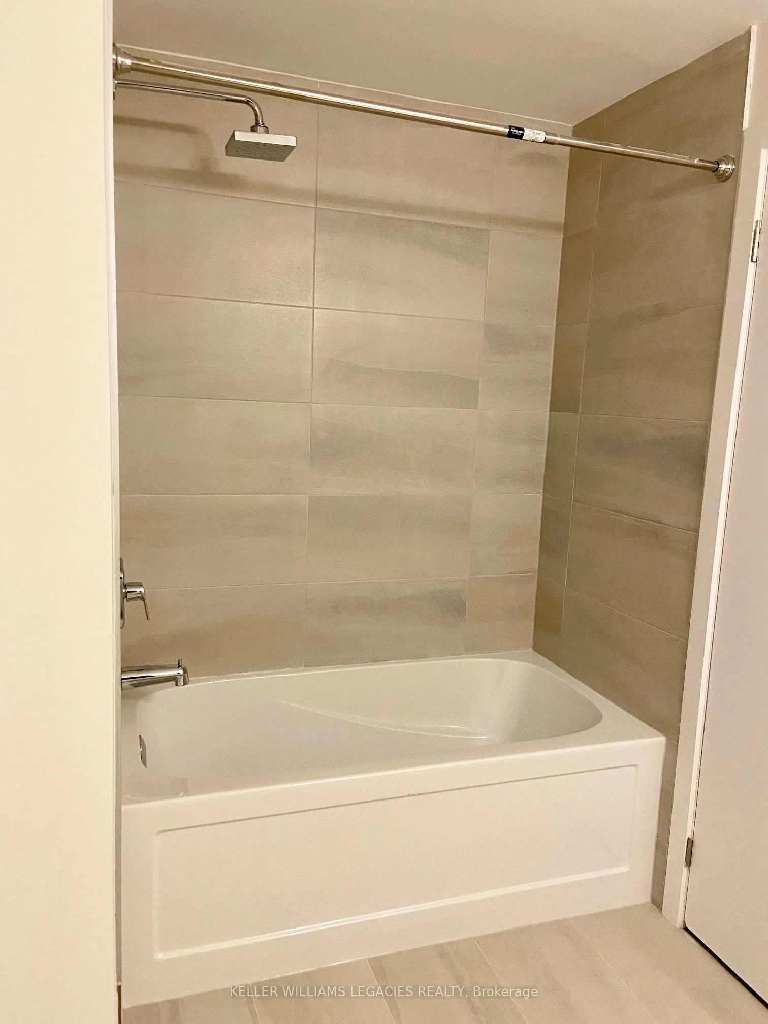 188 Fairview Mall Drive, #1902