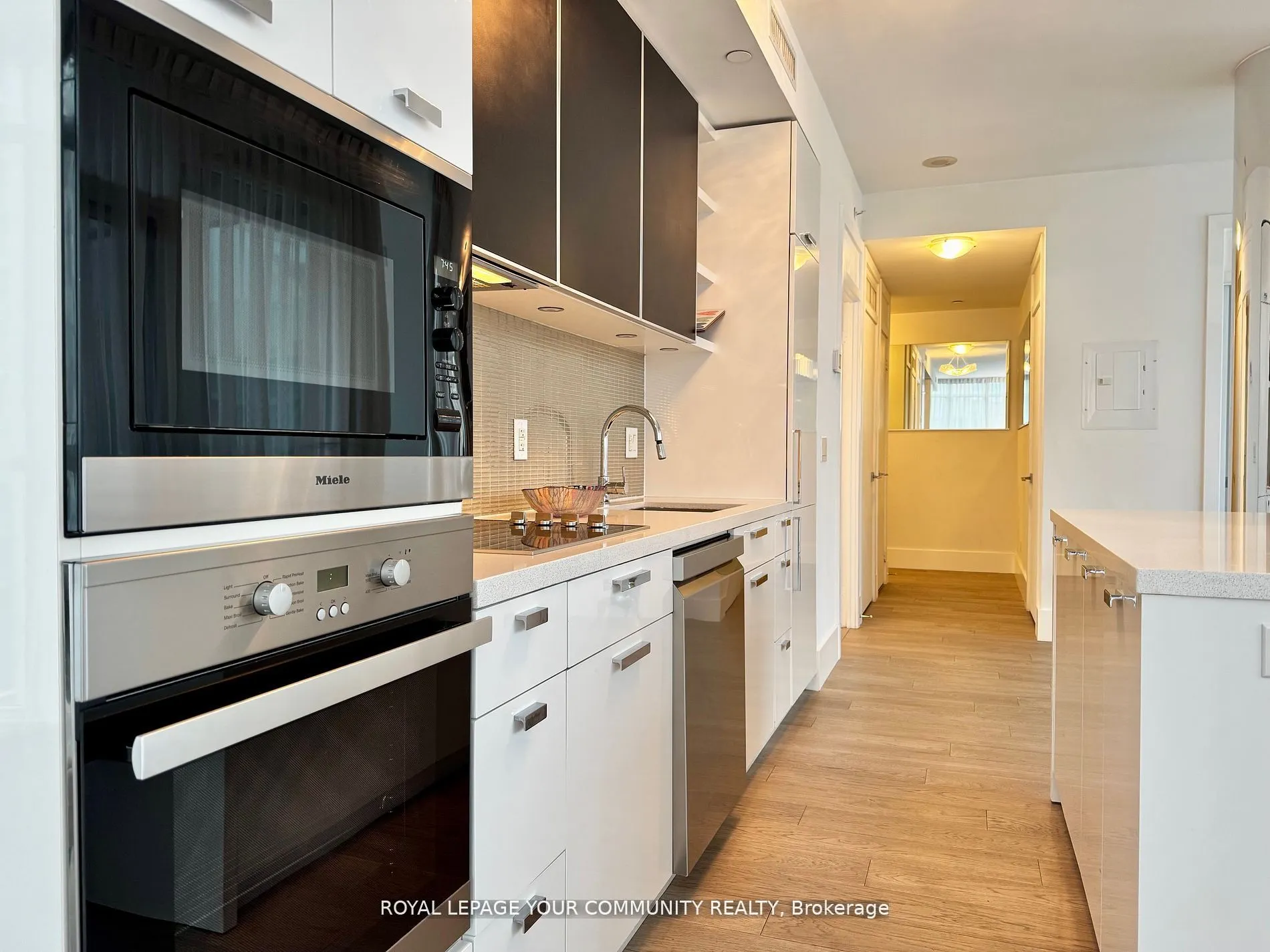 32 Davenport Road, #1307