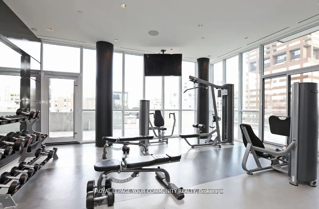 32 Davenport Road, #1307