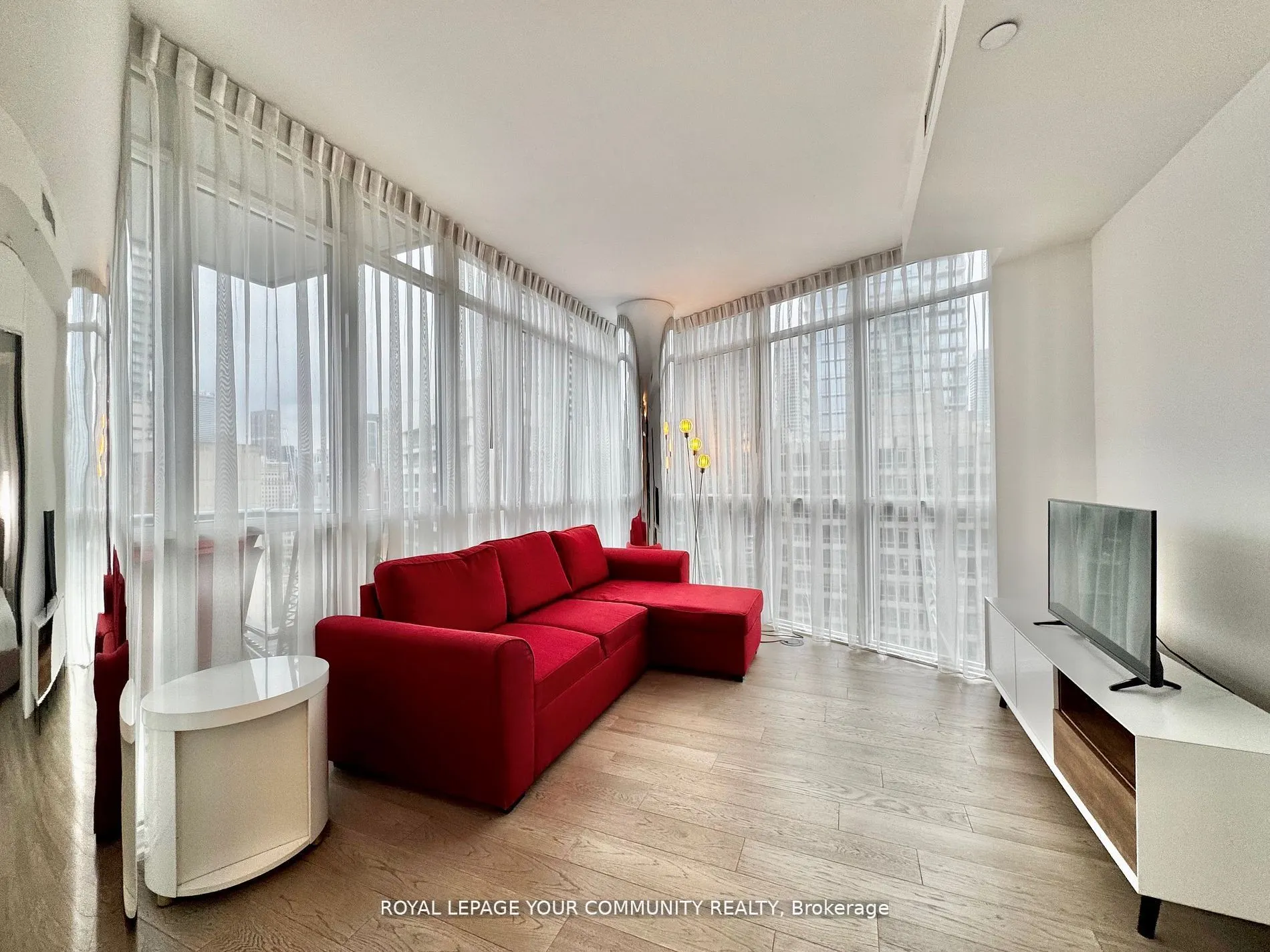 32 Davenport Road, #1307