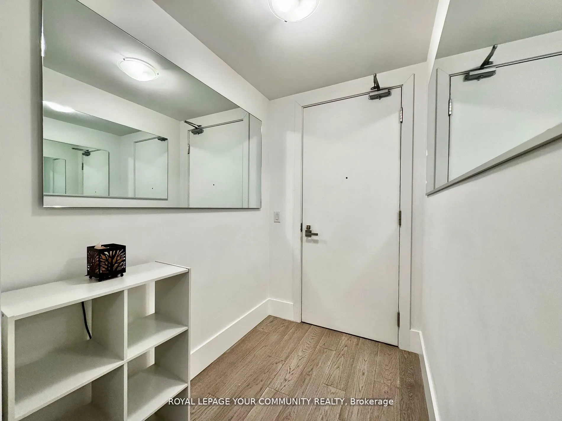 32 Davenport Road, #1307