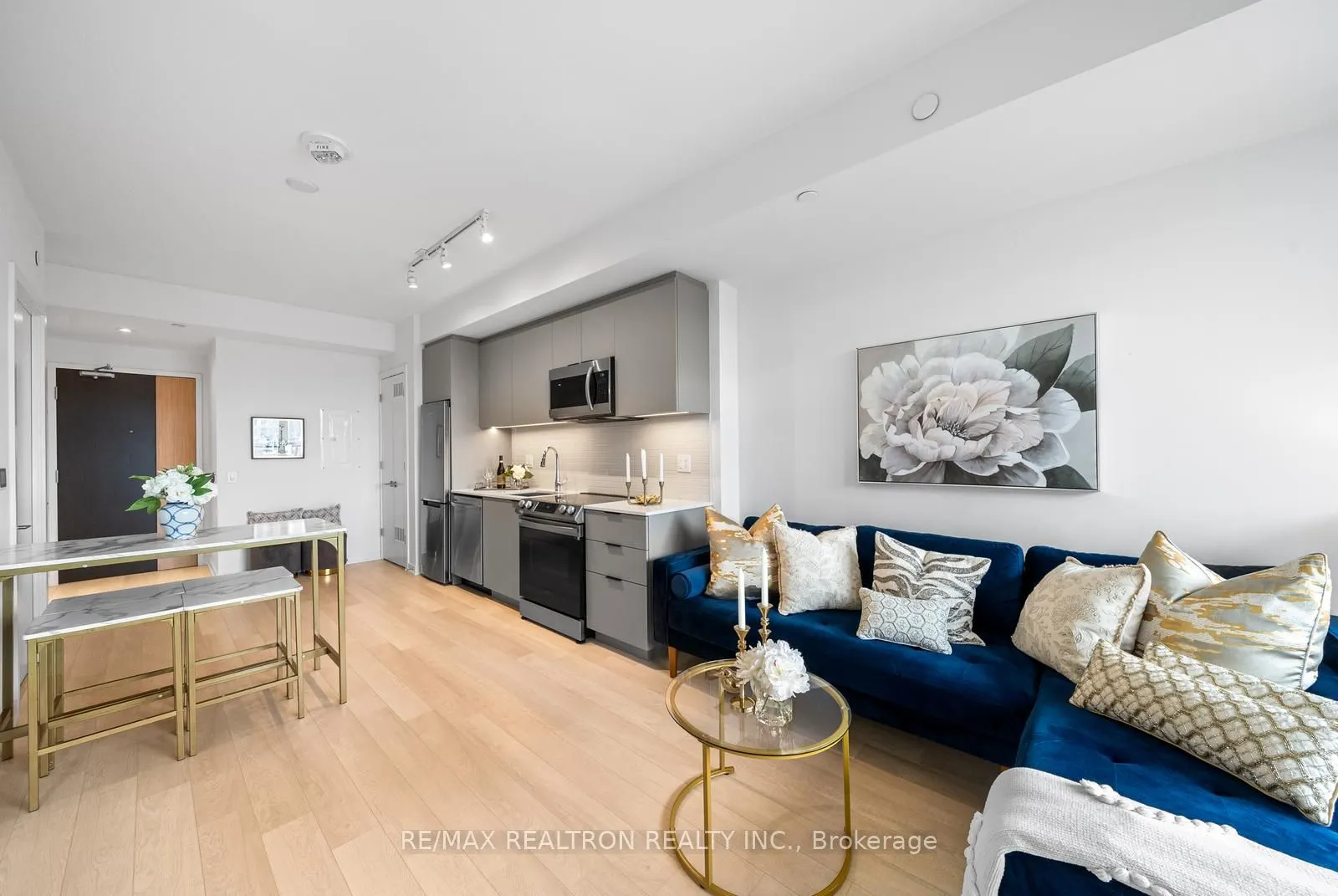 48 Power Street, #1810