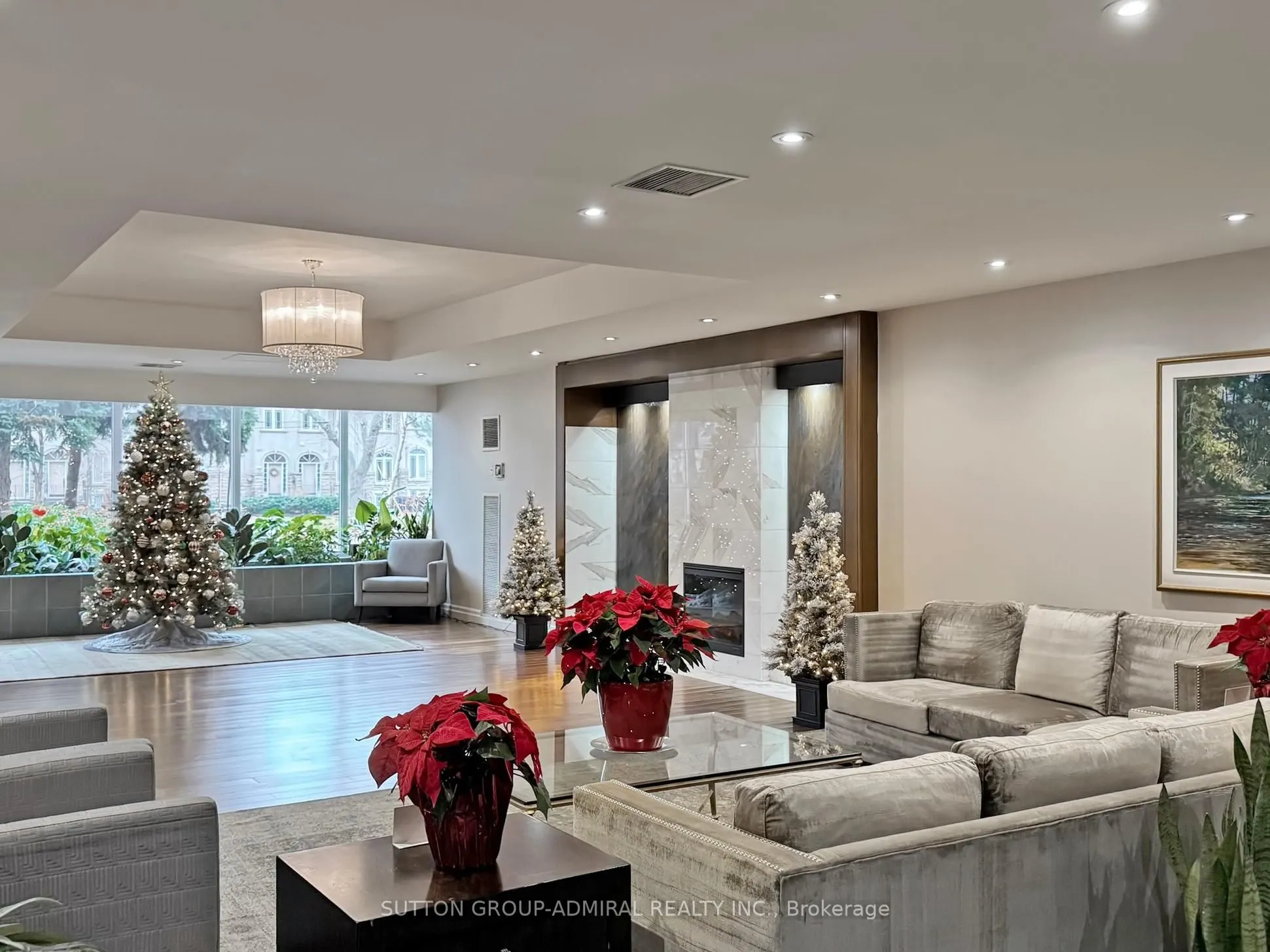 65 SPRING GARDEN Avenue, #102