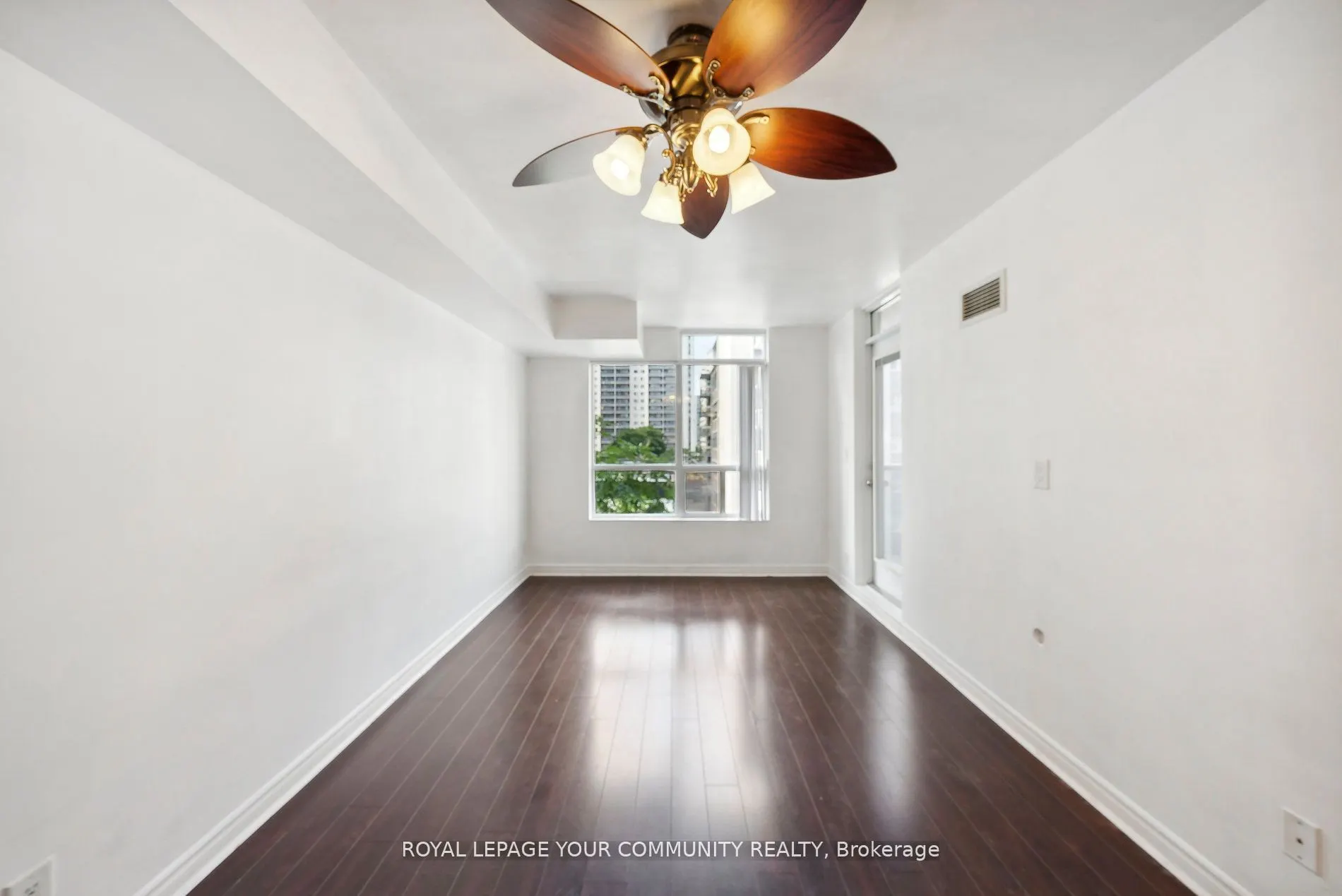 225 Wellesley Street E #407