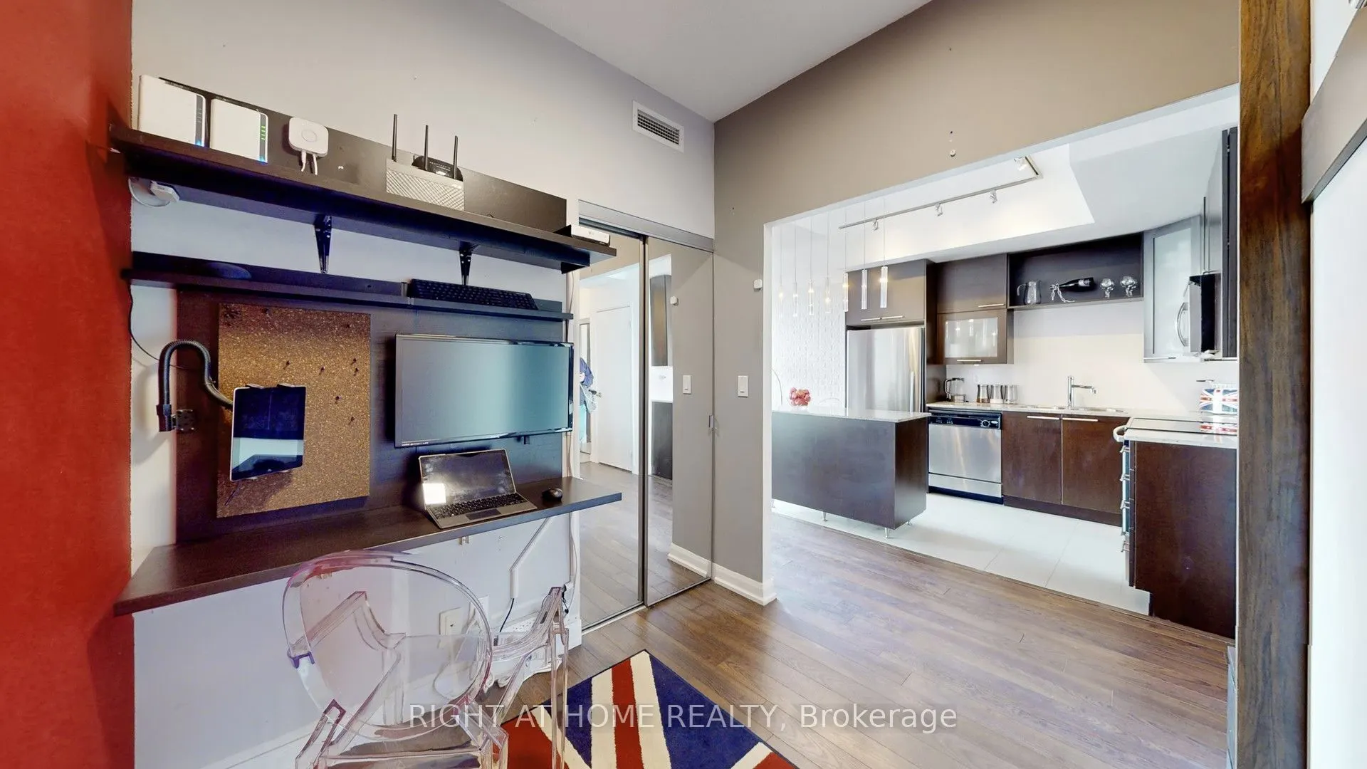 500 Sherbourne Street, #2604
