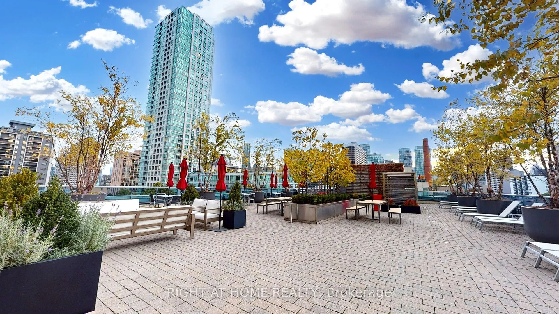 500 Sherbourne Street, #2604