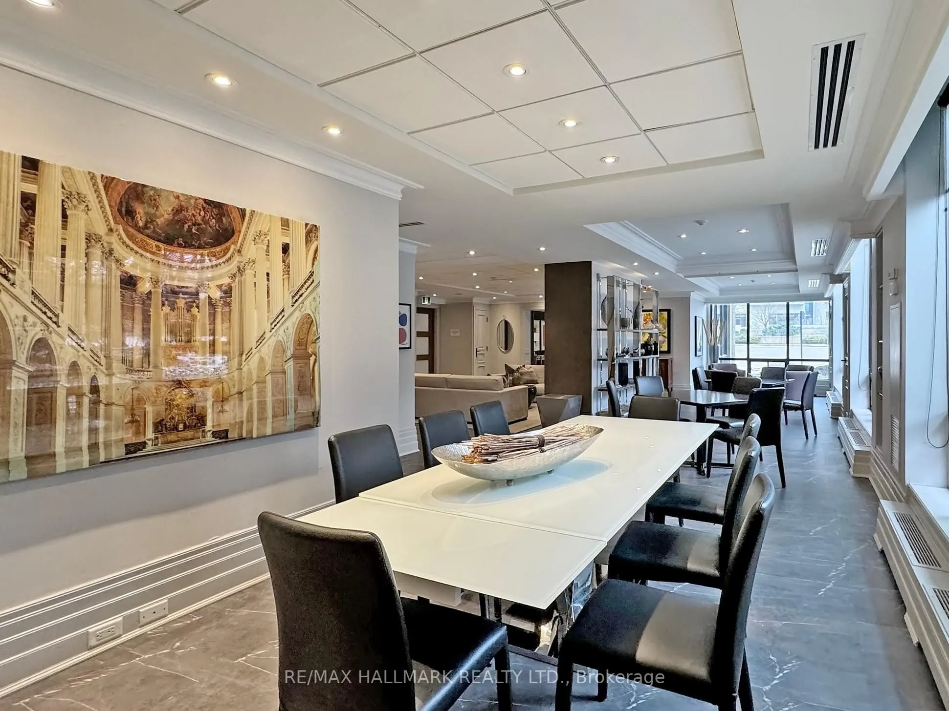 619 Avenue Road, #201