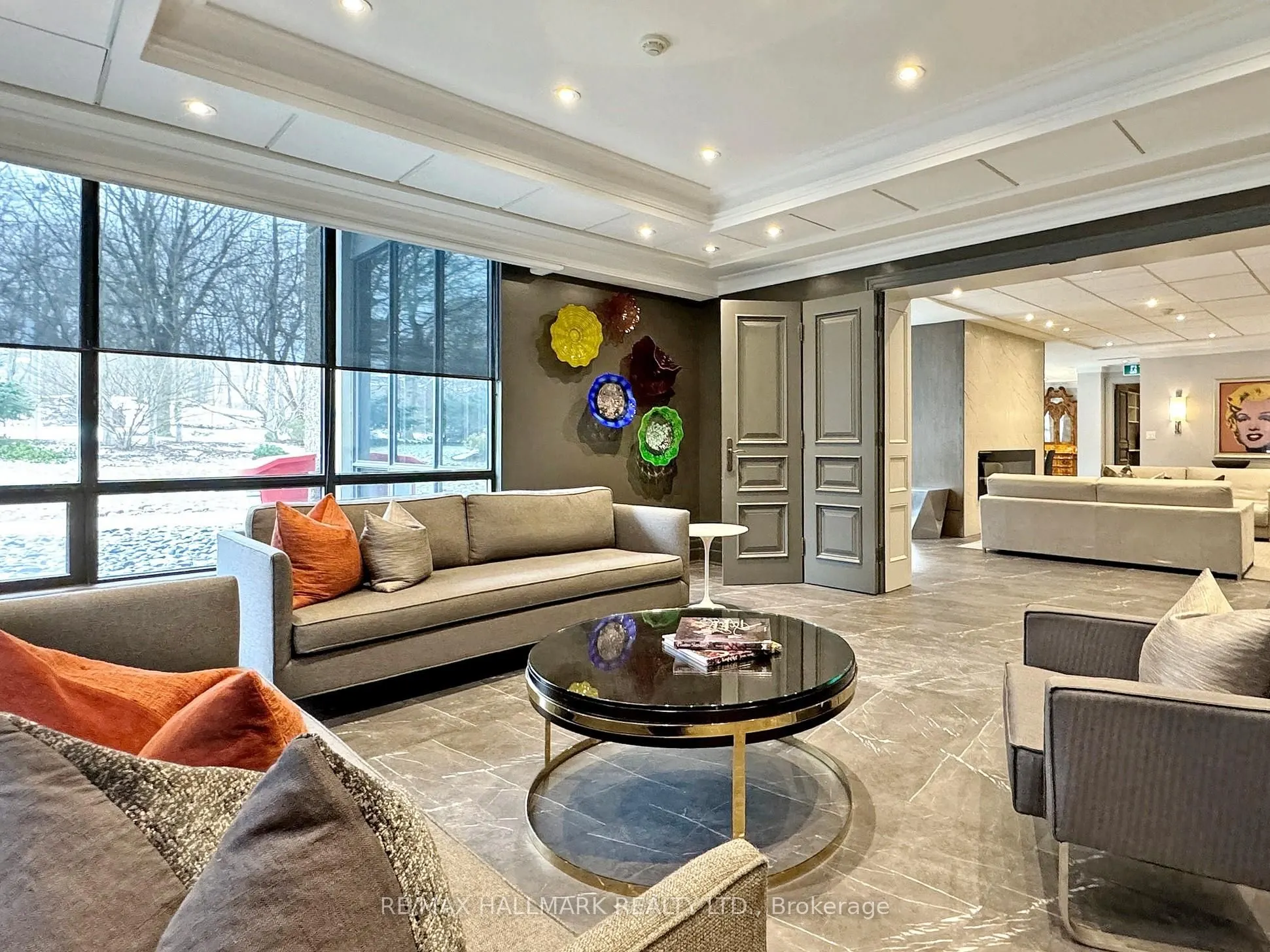 619 Avenue Road, #201