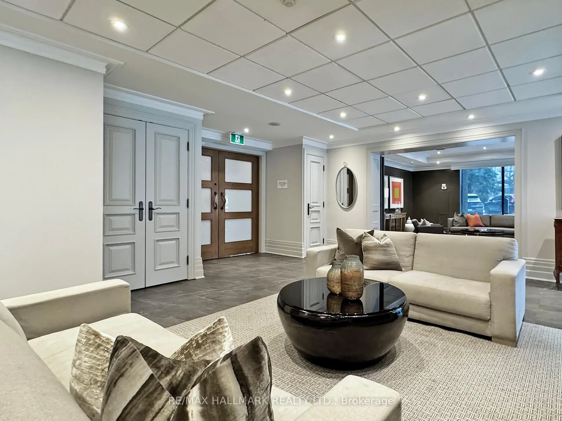 619 Avenue Road, #201