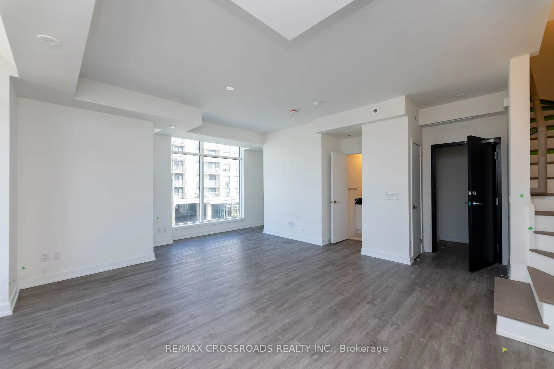 871 Sheppard Avenue W, #TH11