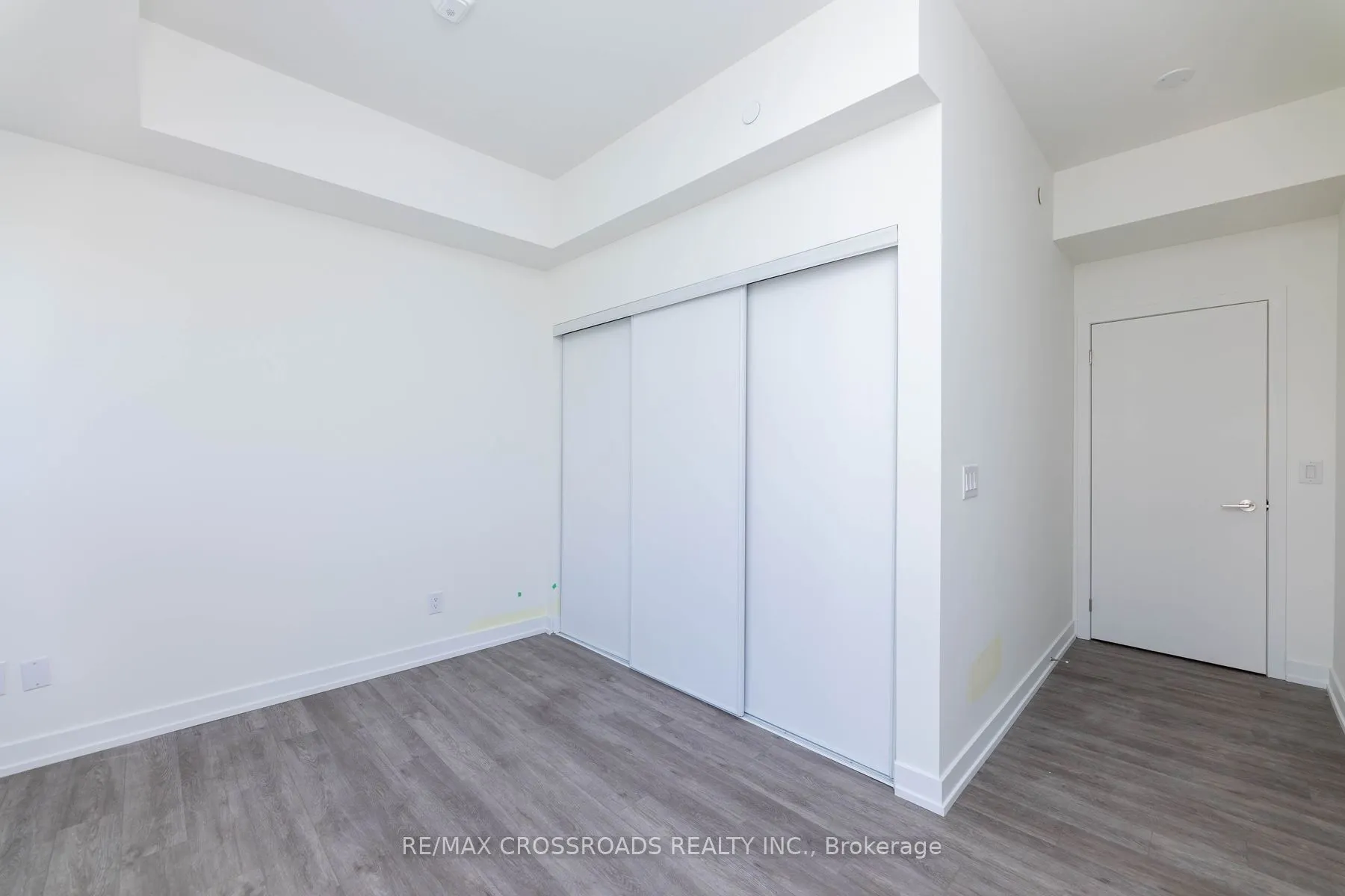 871 Sheppard Avenue W, #TH11
