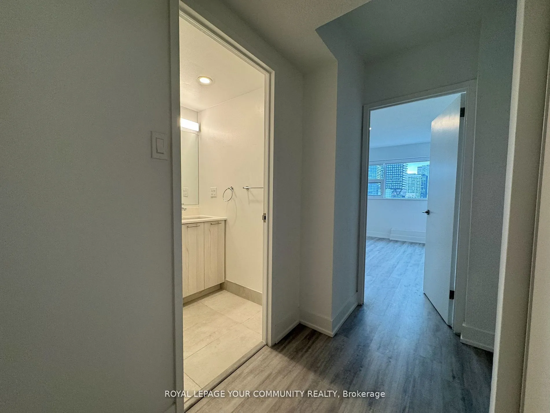 191 Sherbourne Street, #1707