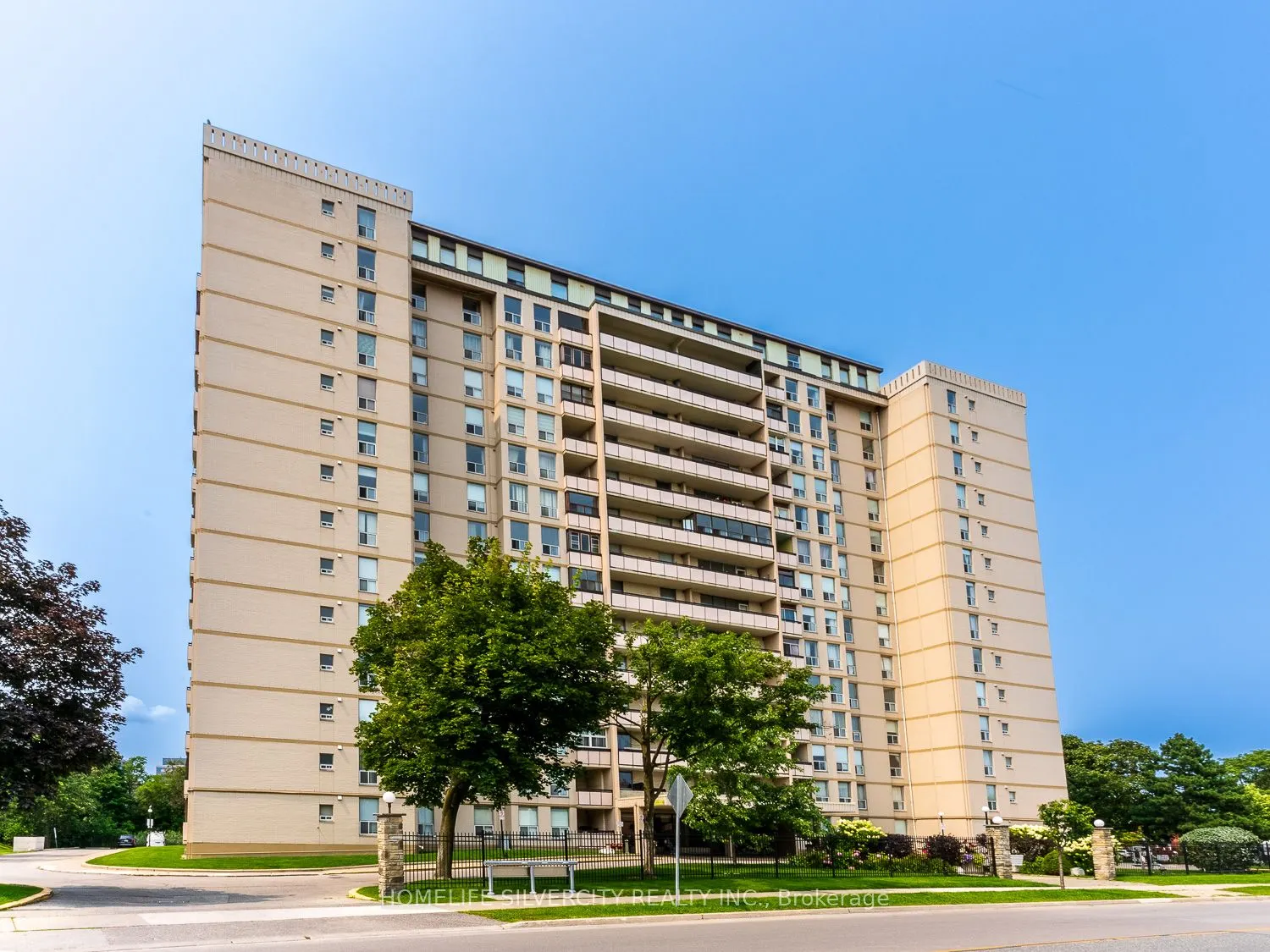 130 Neptune Drive, #708