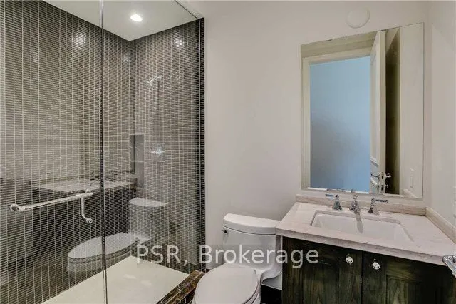 311 Bay Street, #3901