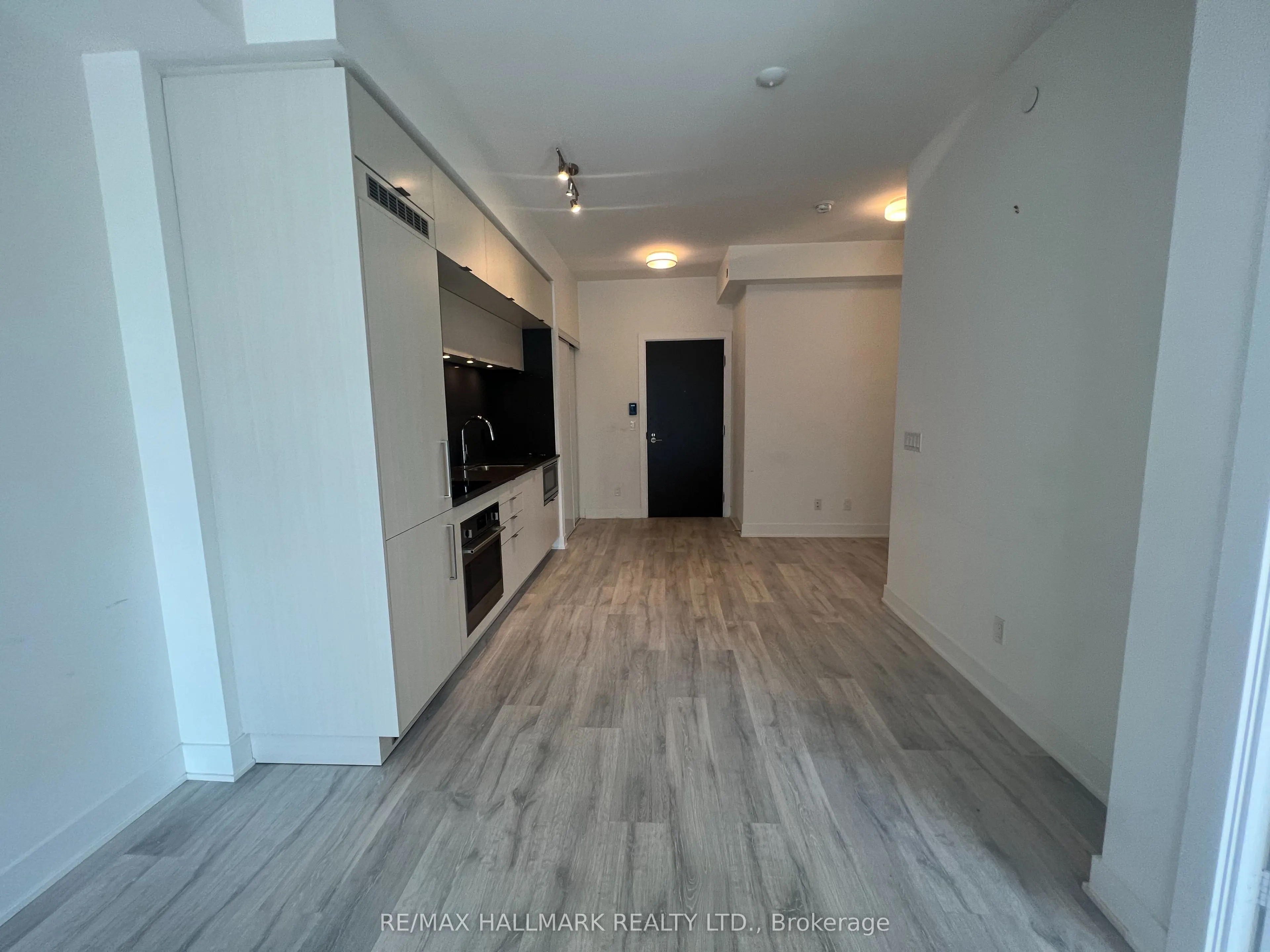 38 Cameron Street, #501