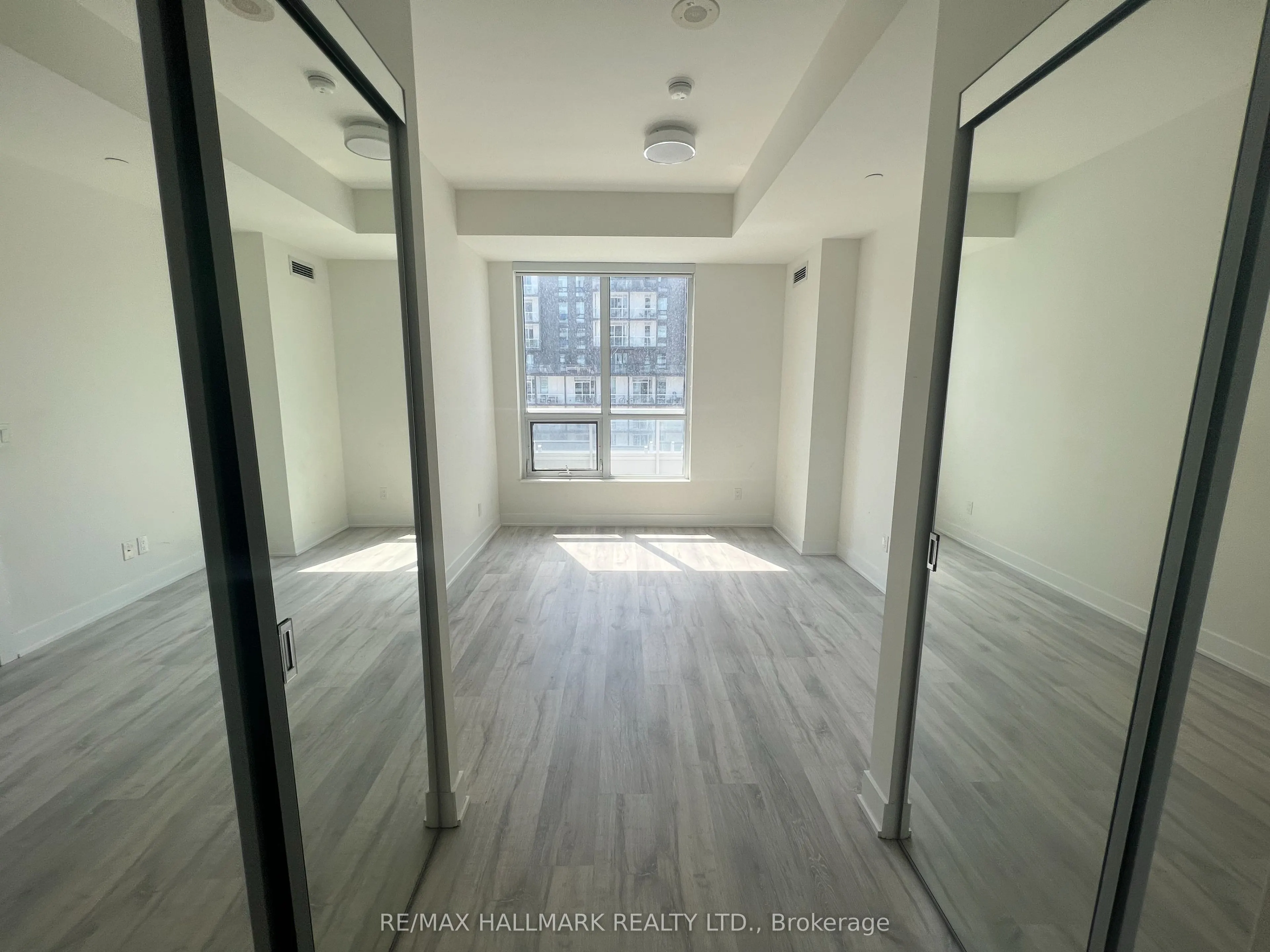 38 Cameron Street, #501