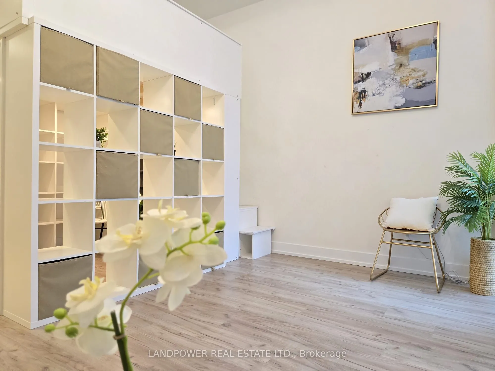 25 Adra Grado Way, #258