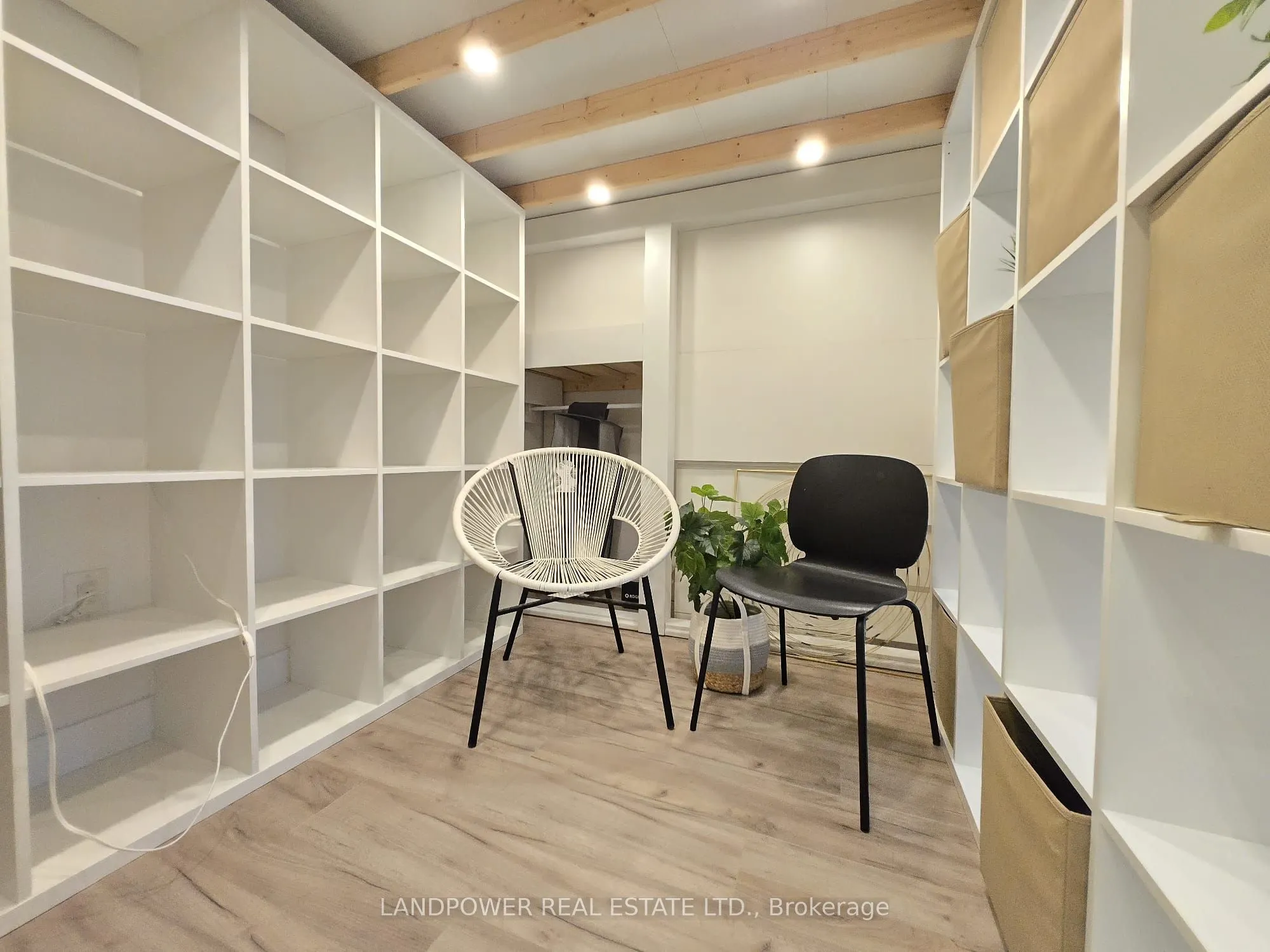 25 Adra Grado Way, #258