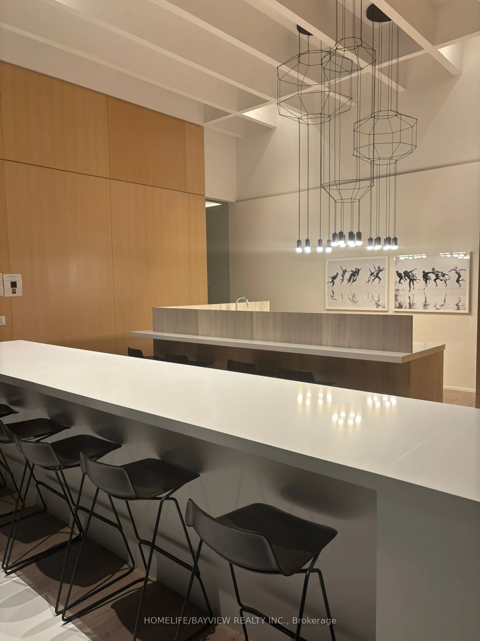 8 Hillsdale Avenue E, #639