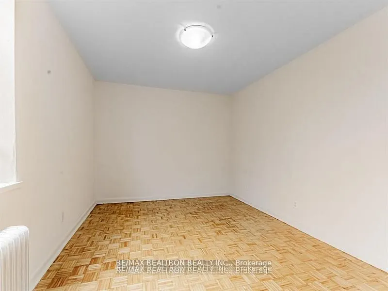 2895 Bathurst Street, #107