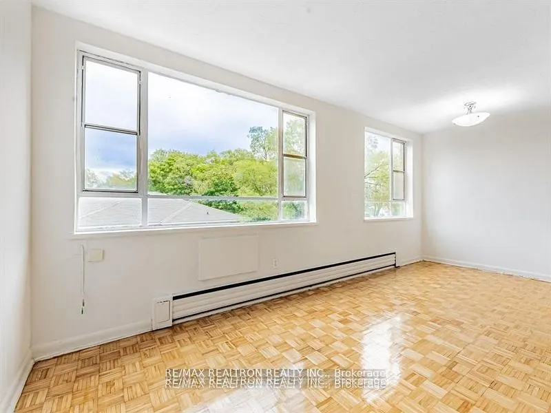 2895 Bathurst Street, #107