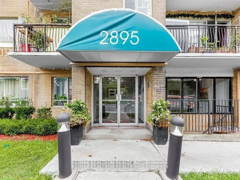2895 Bathurst Street, #107