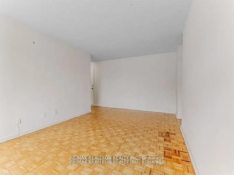 2895 Bathurst Street, #506