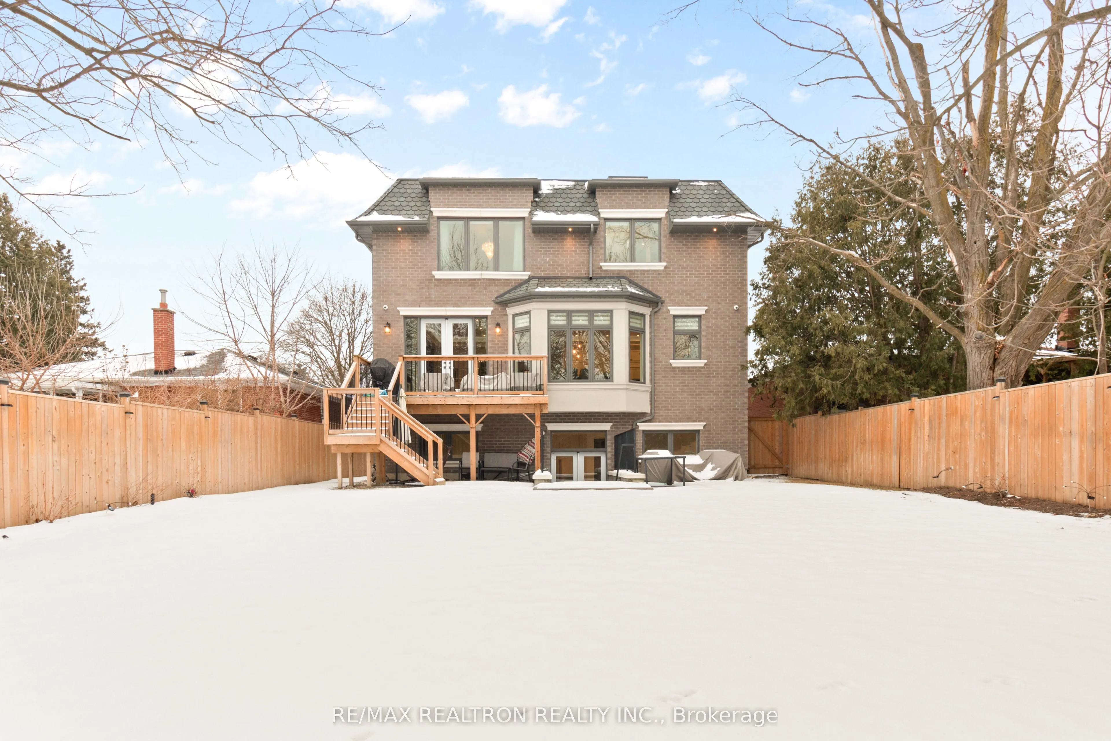 185 Maxome Avenue