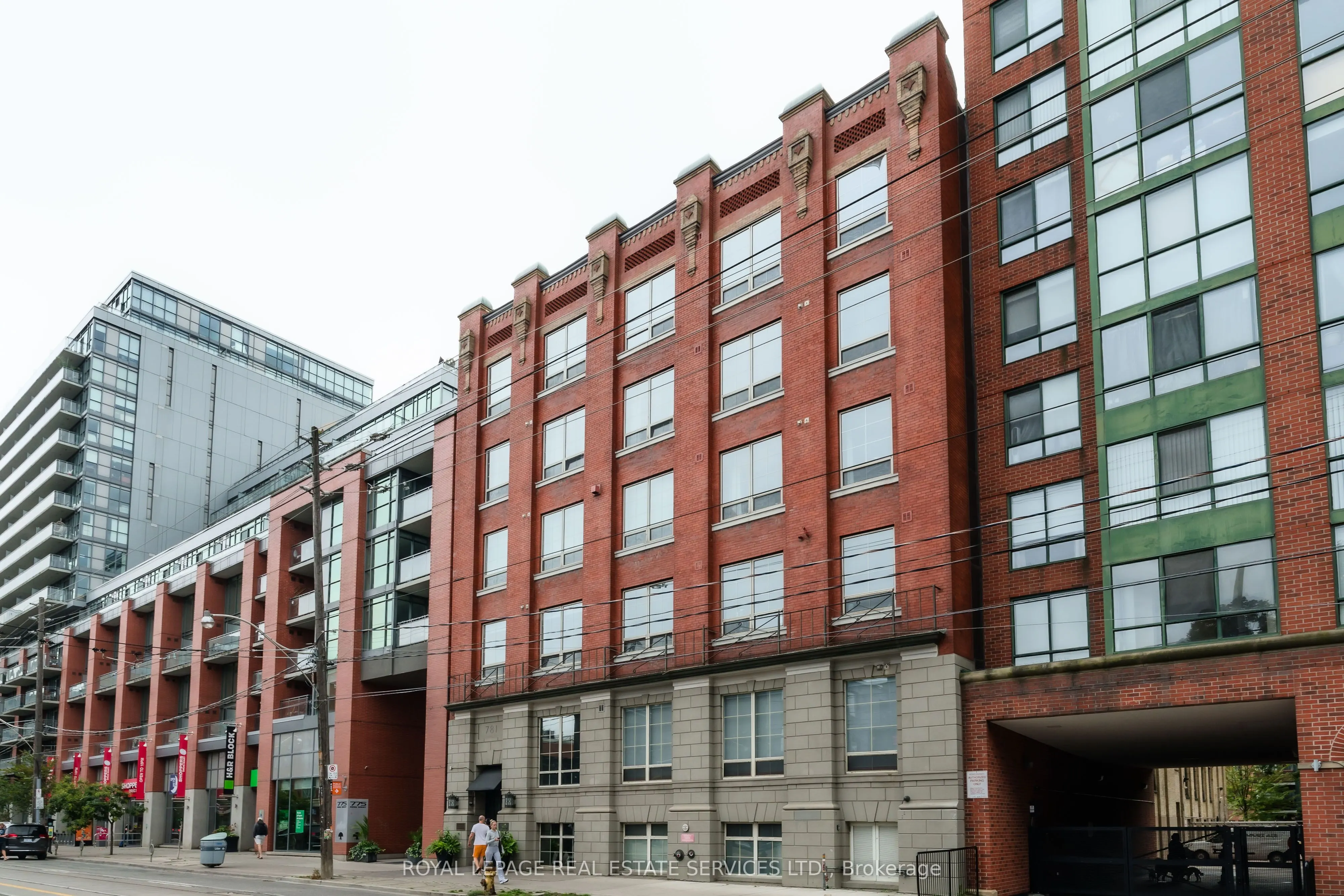 781 King Street W, #406