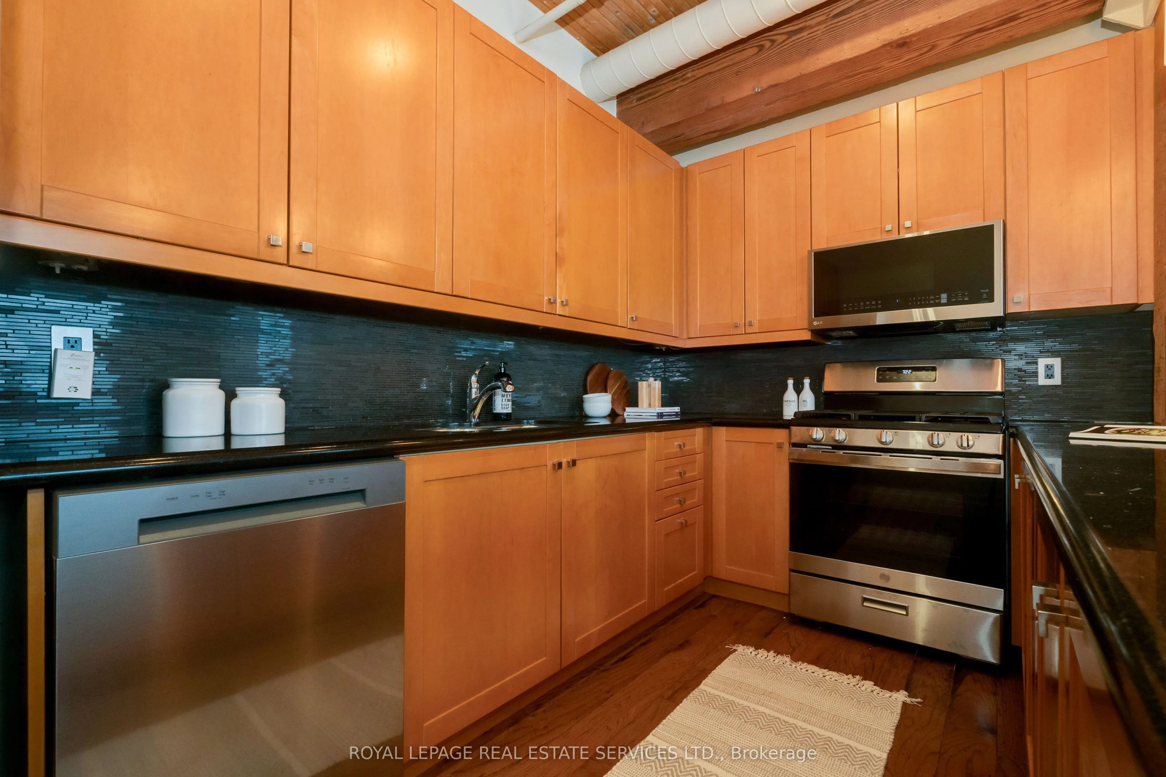 781 King Street W, #406