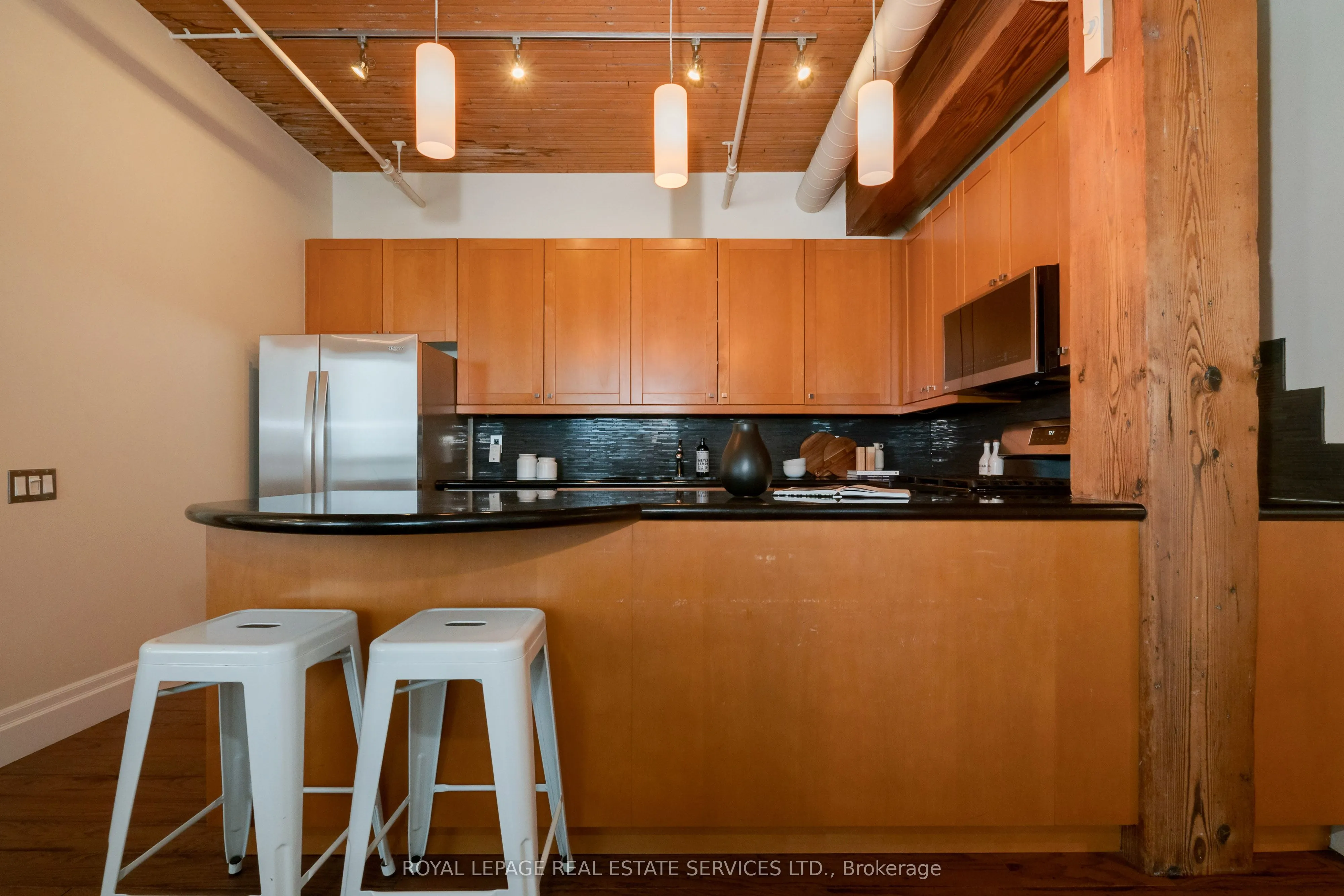 781 King Street W, #406
