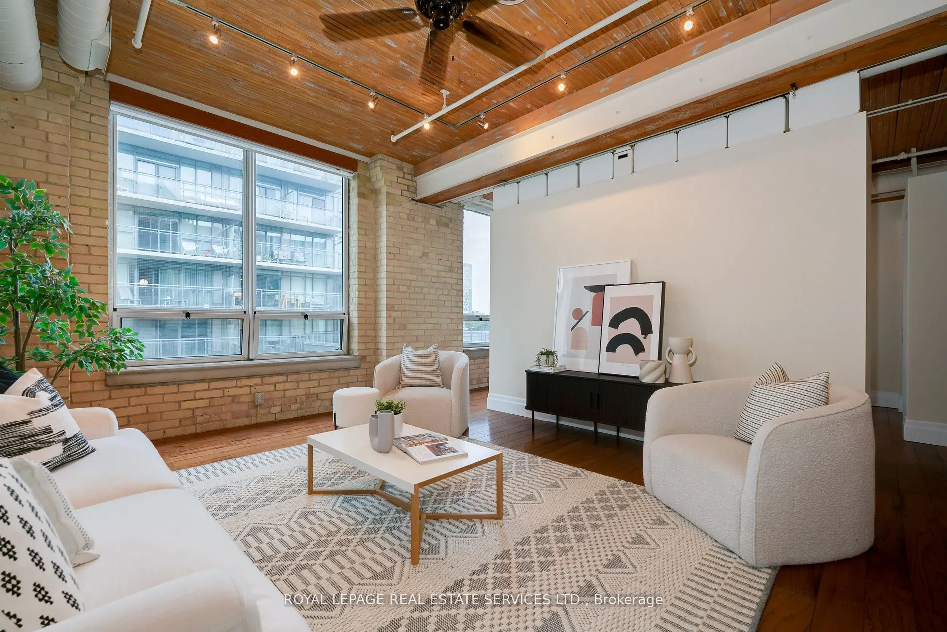 781 King Street W, #406