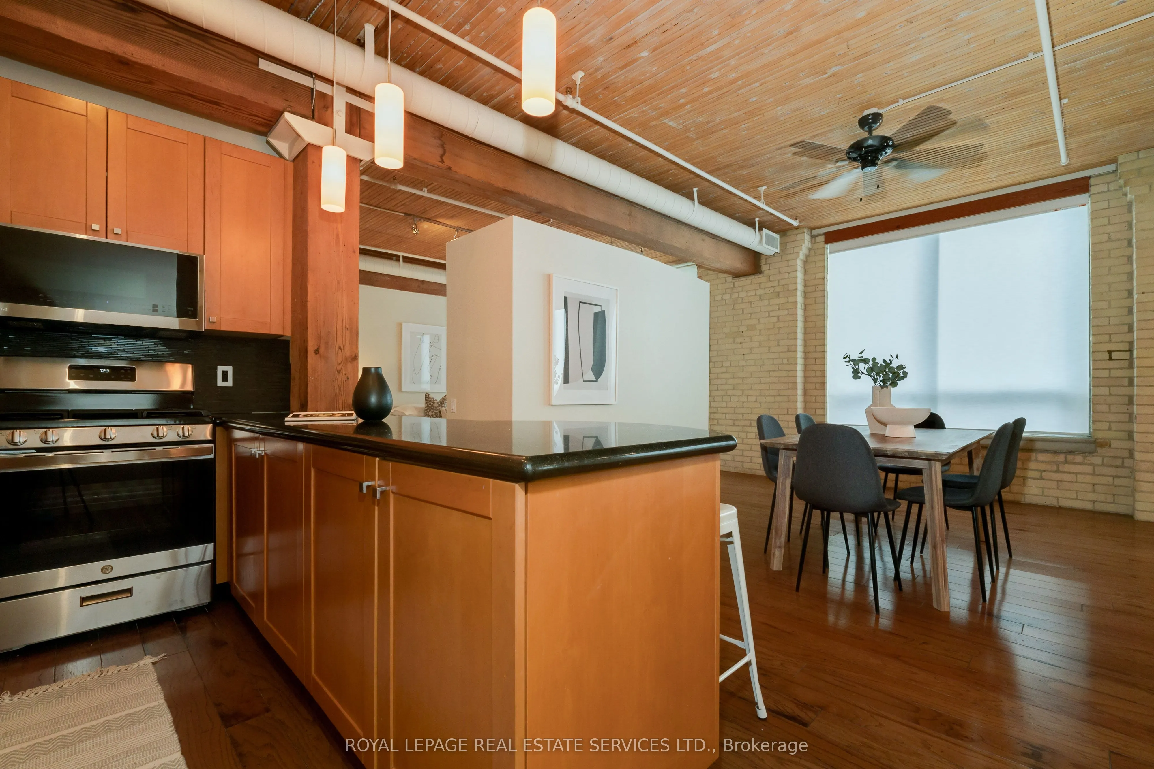 781 King Street W, #406
