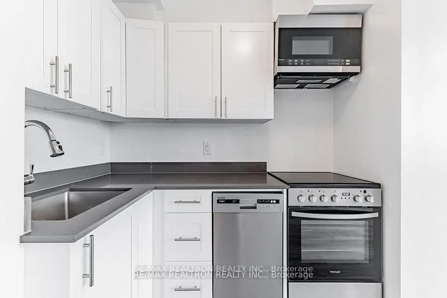 25 Bedford Road, #405