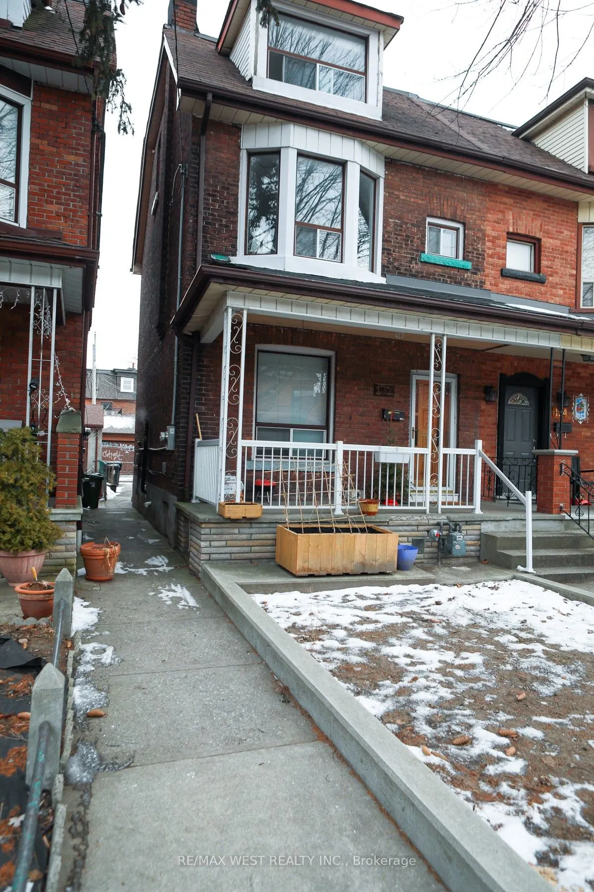 132 Grace Street #Lower