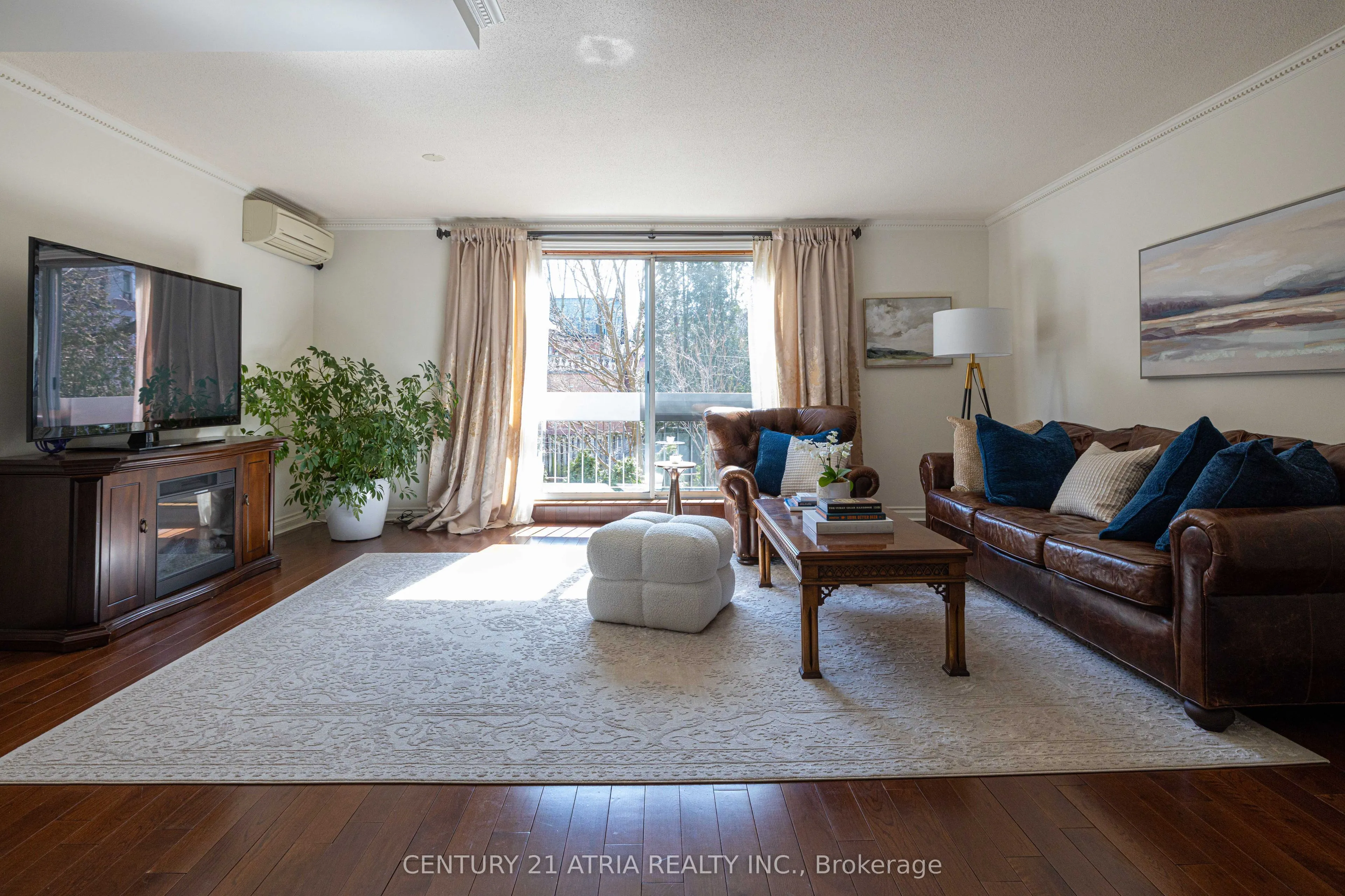 28 Admiral Road, #TH4