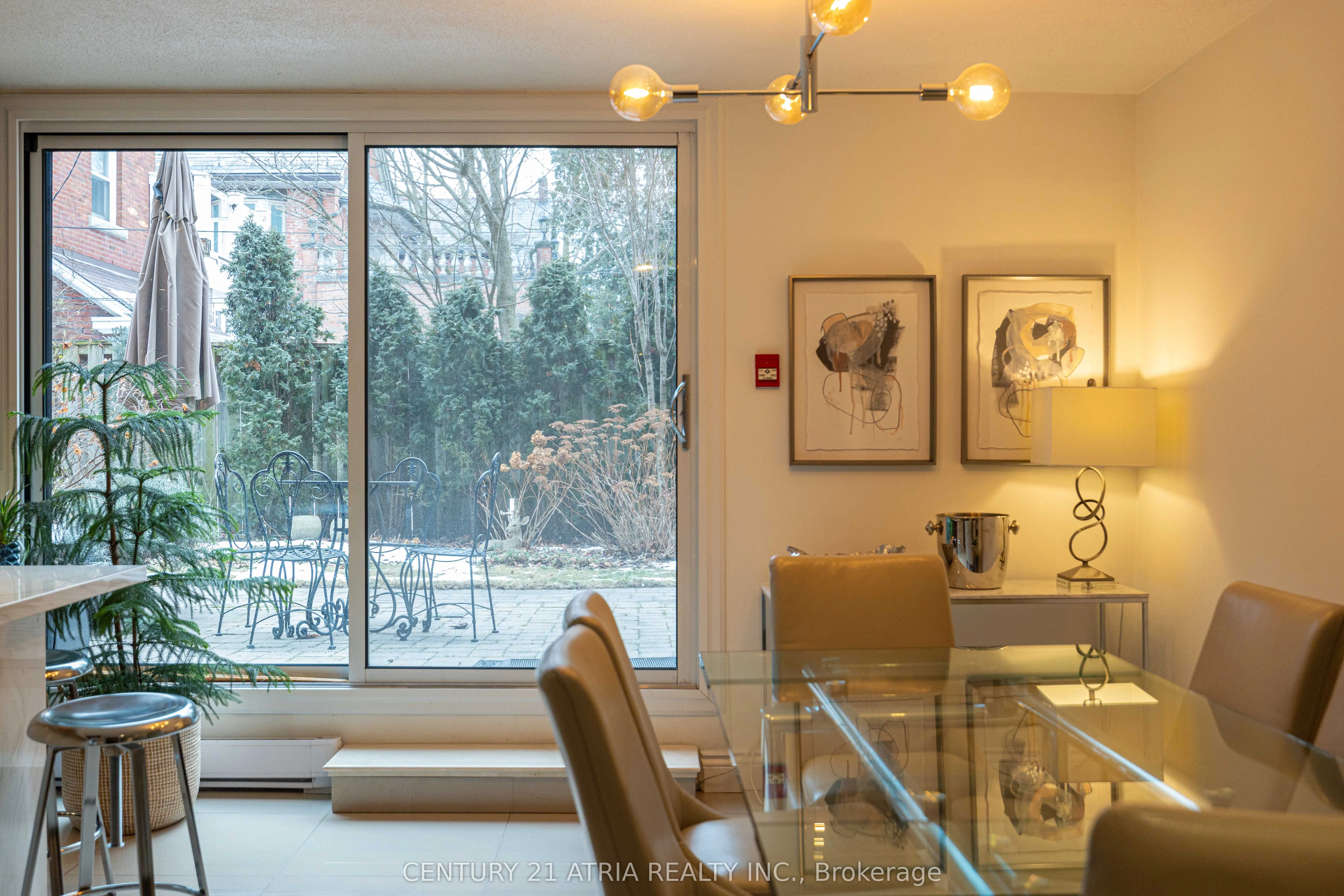 28 Admiral Road, #TH4