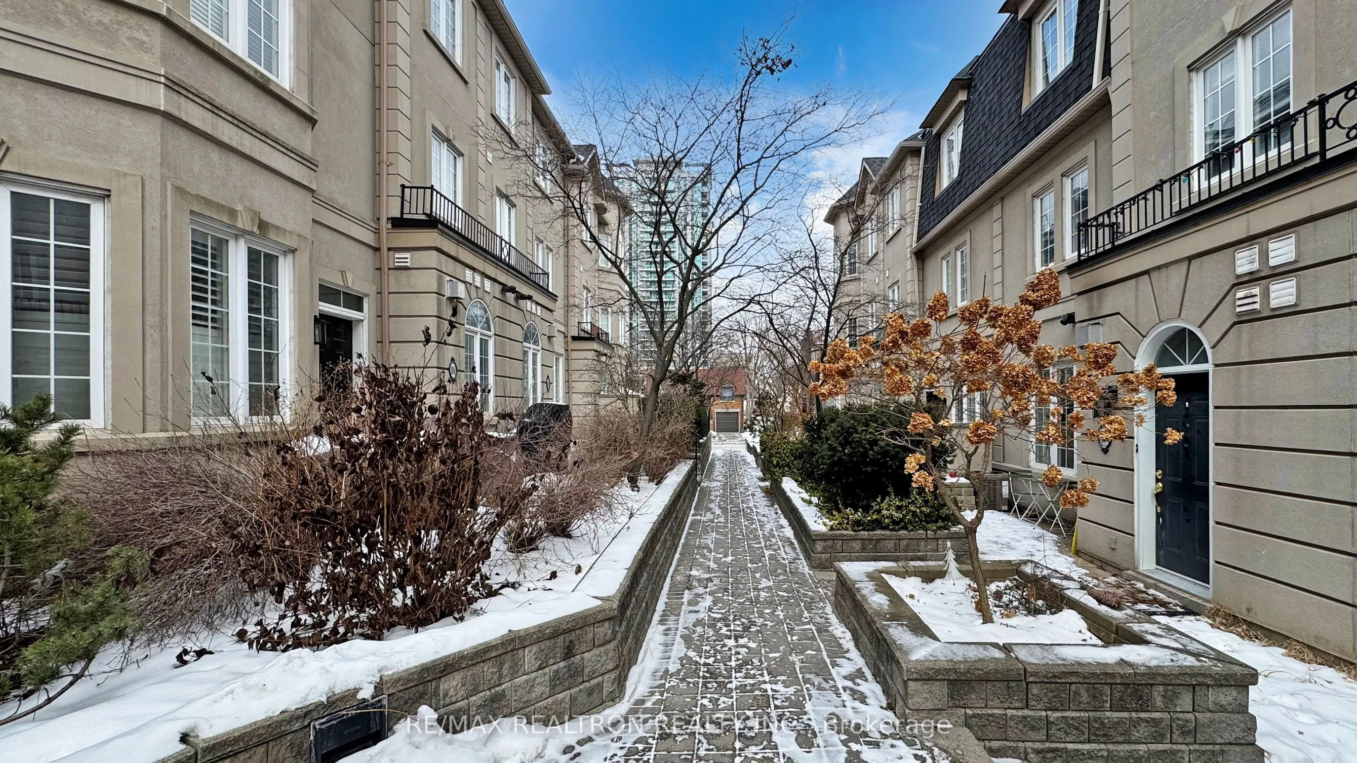 11 Everson Drive, #303