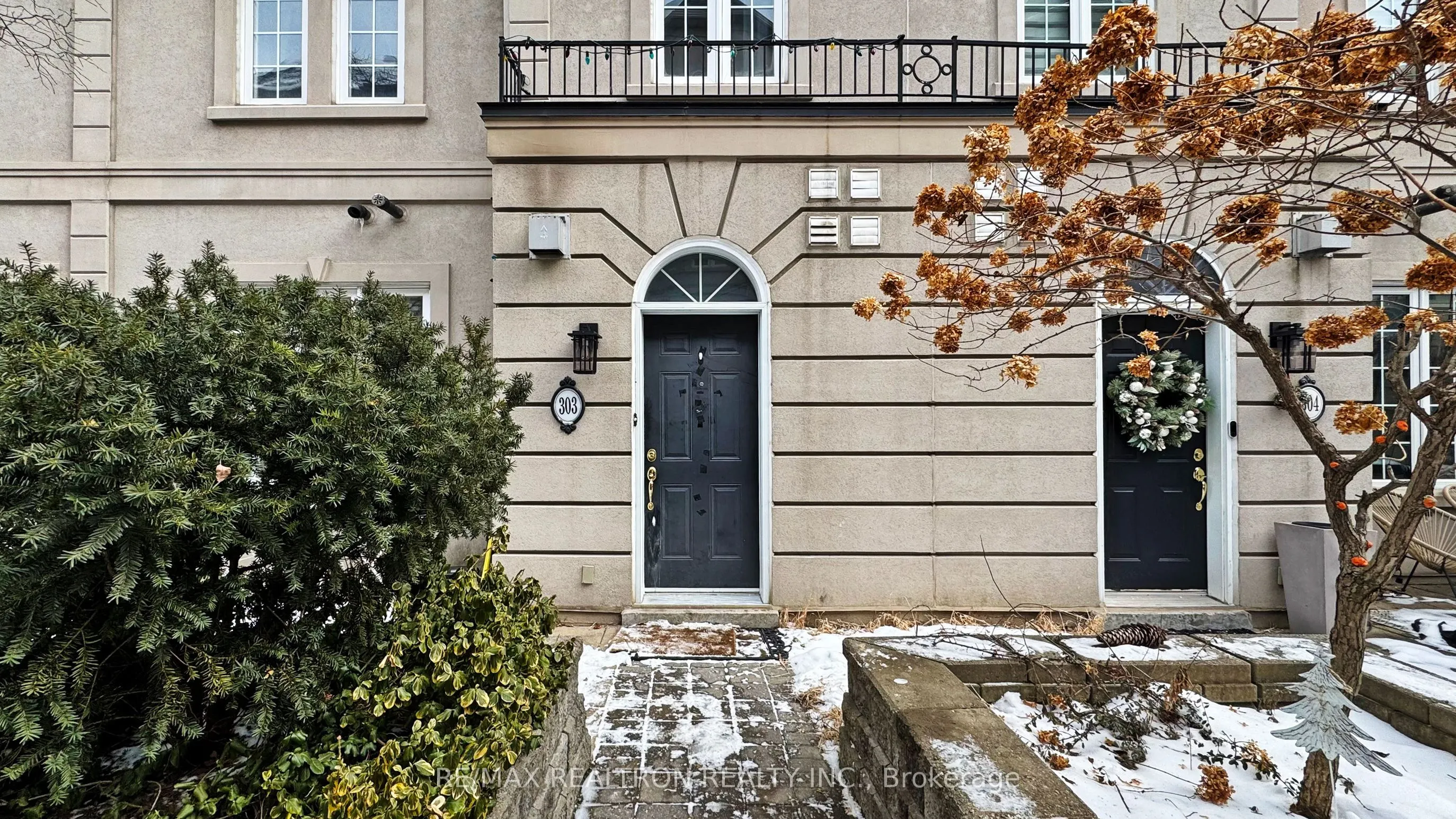 11 Everson Drive, #303