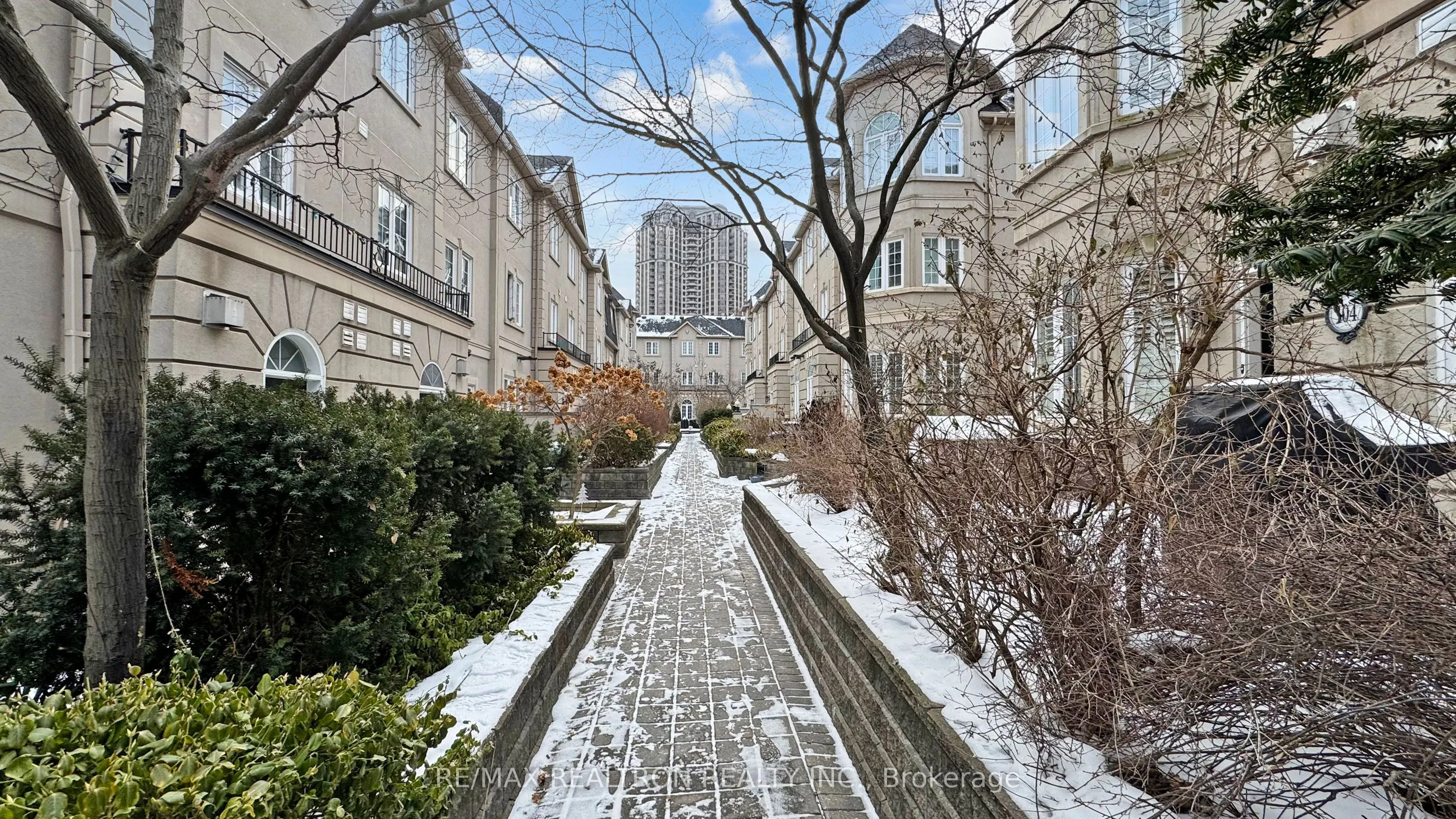 11 Everson Drive, #303