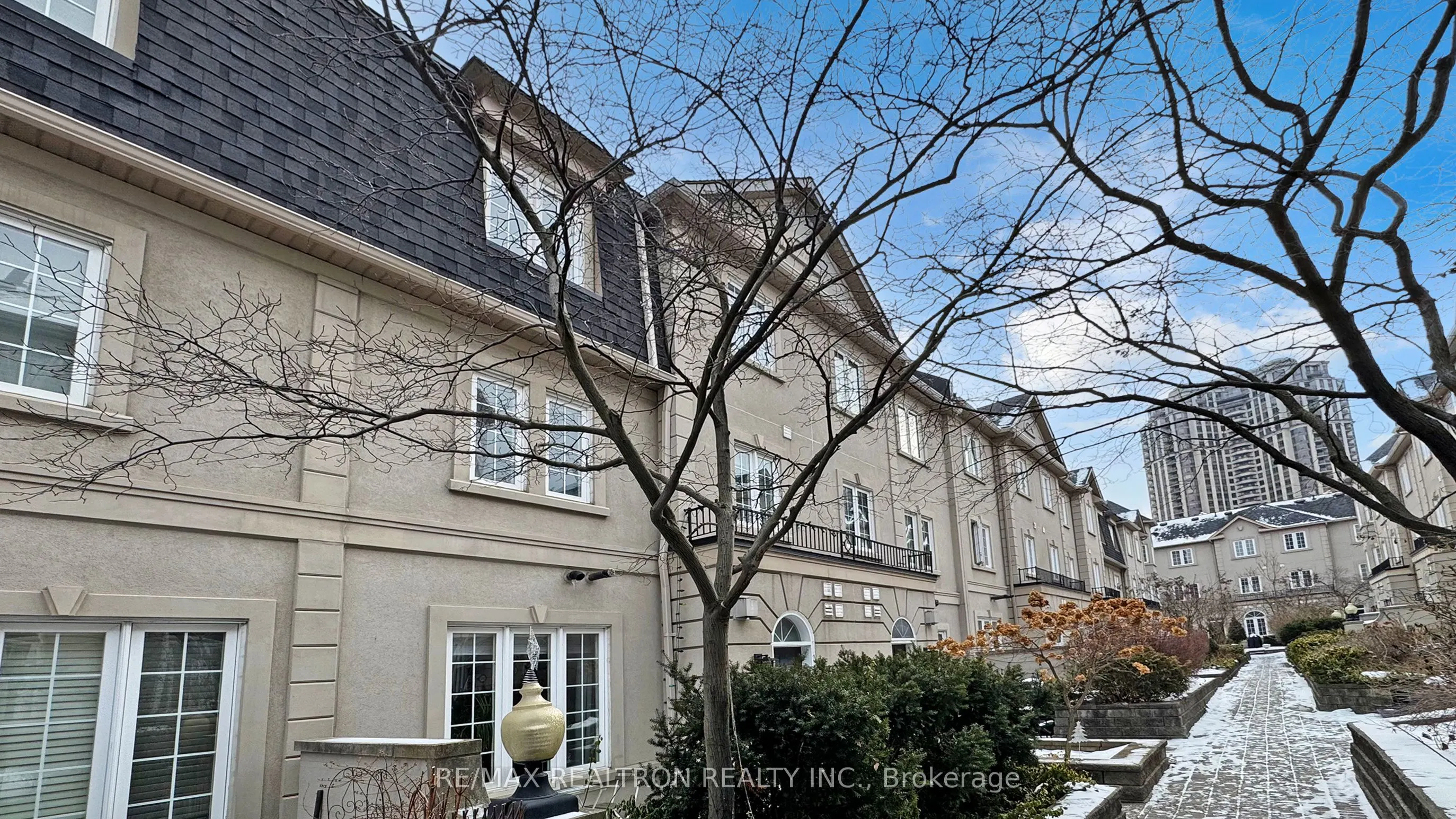 11 Everson Drive, #303