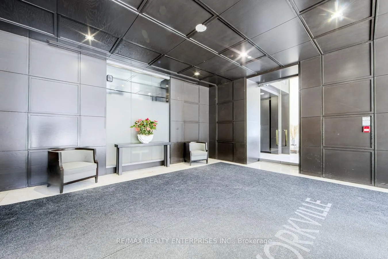 18 Yorkville Avenue, #315