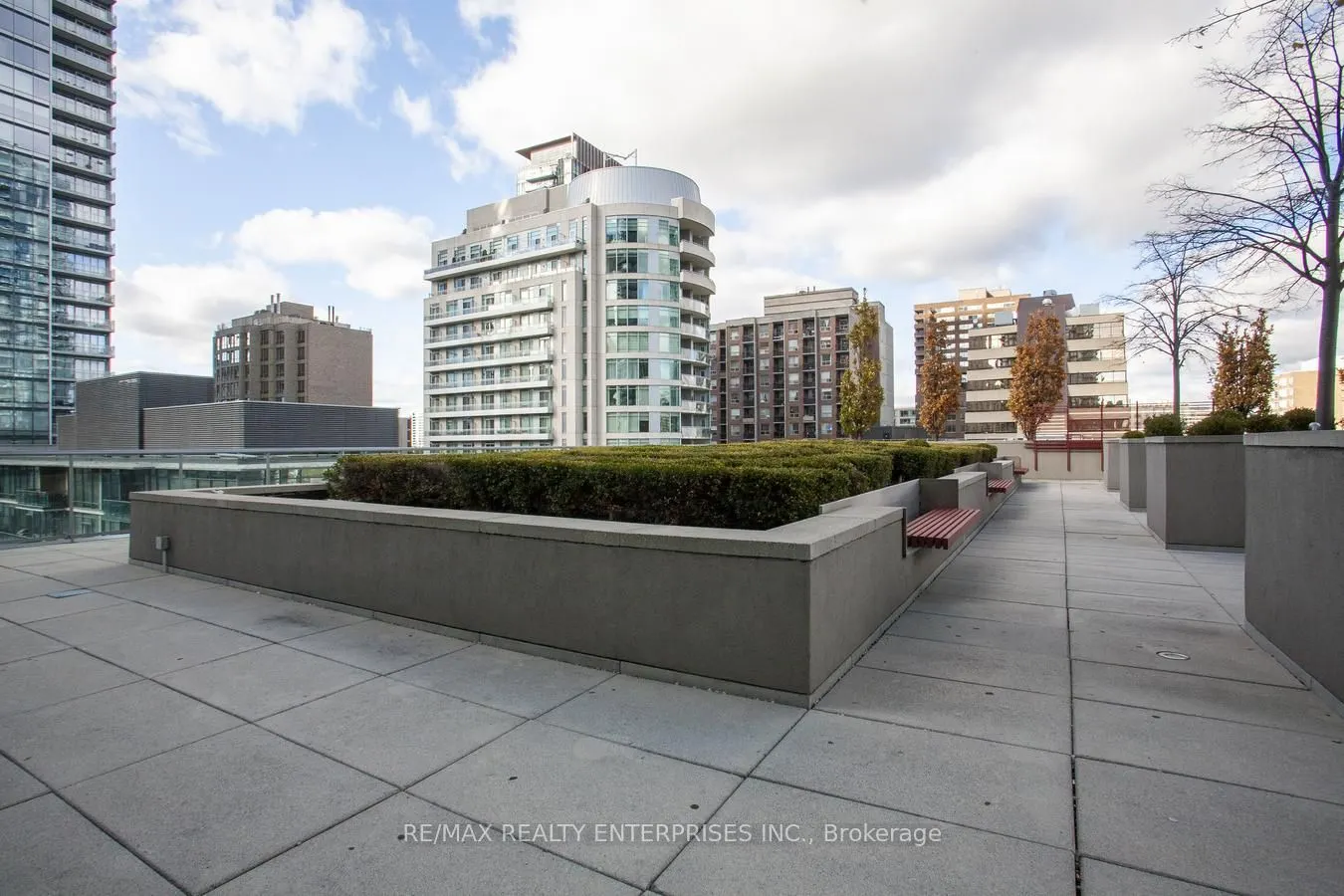 18 Yorkville Avenue, #315