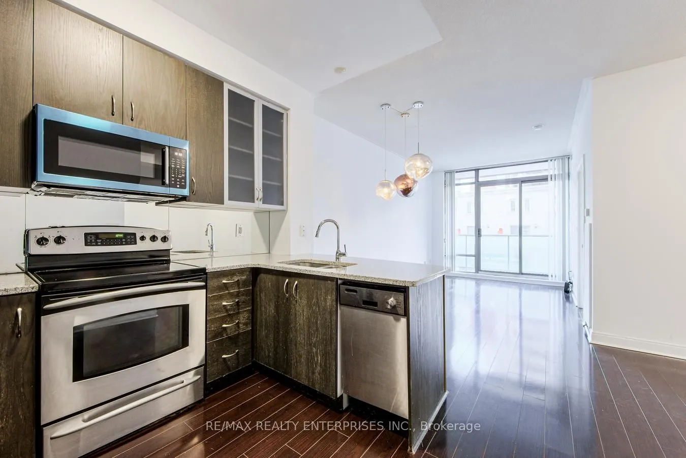 18 Yorkville Avenue, #315
