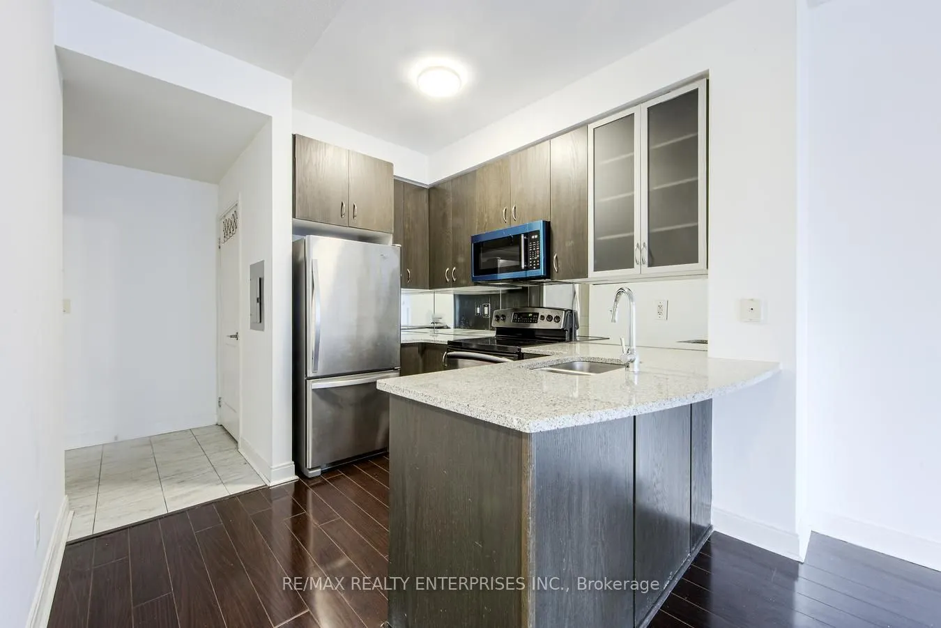 18 Yorkville Avenue, #315