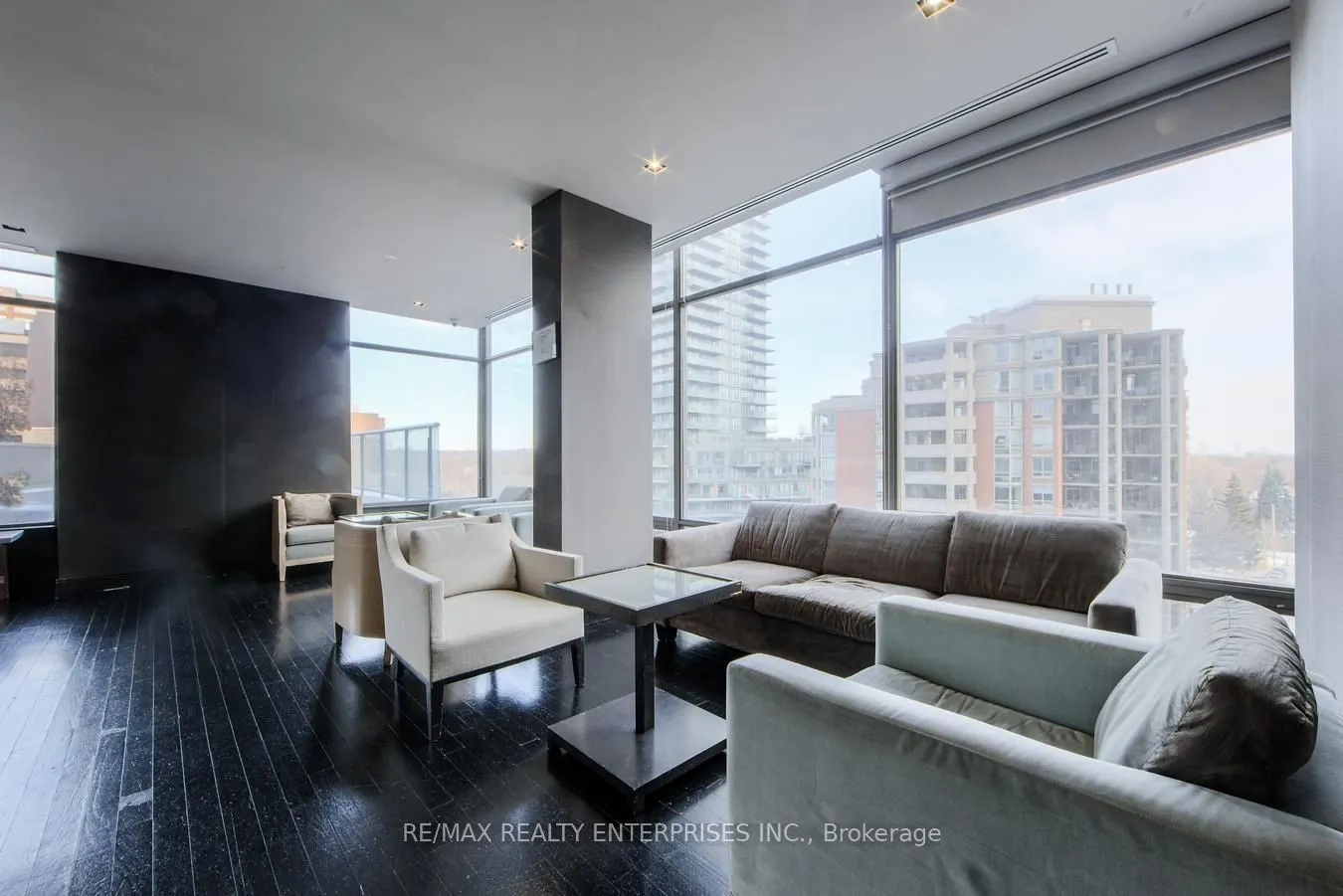 18 Yorkville Avenue, #315