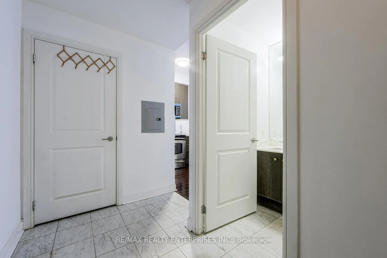 18 Yorkville Avenue, #315